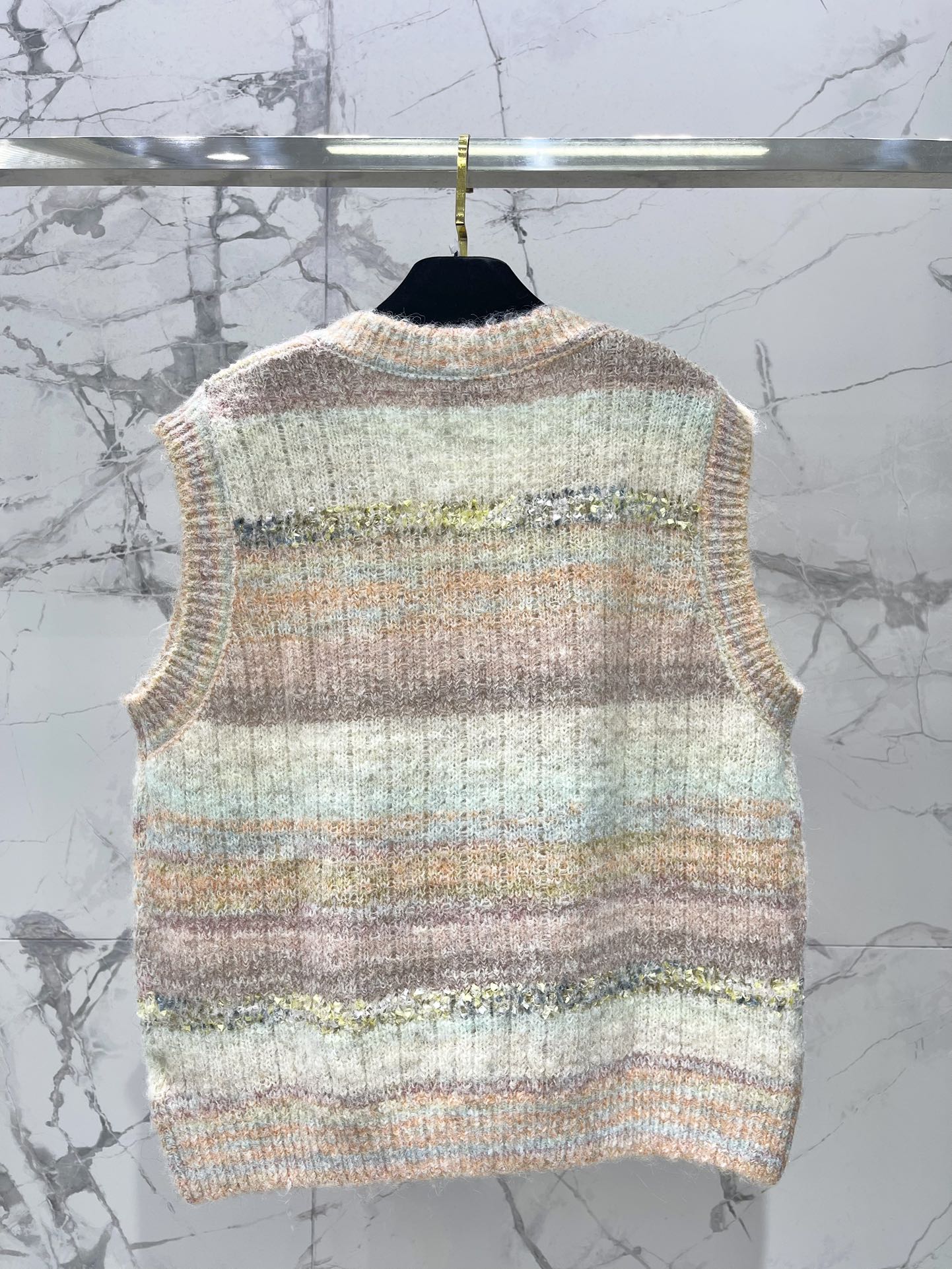 C 25 Gradient mohair vest