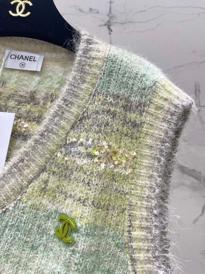 C 25 Gradient mohair vest
