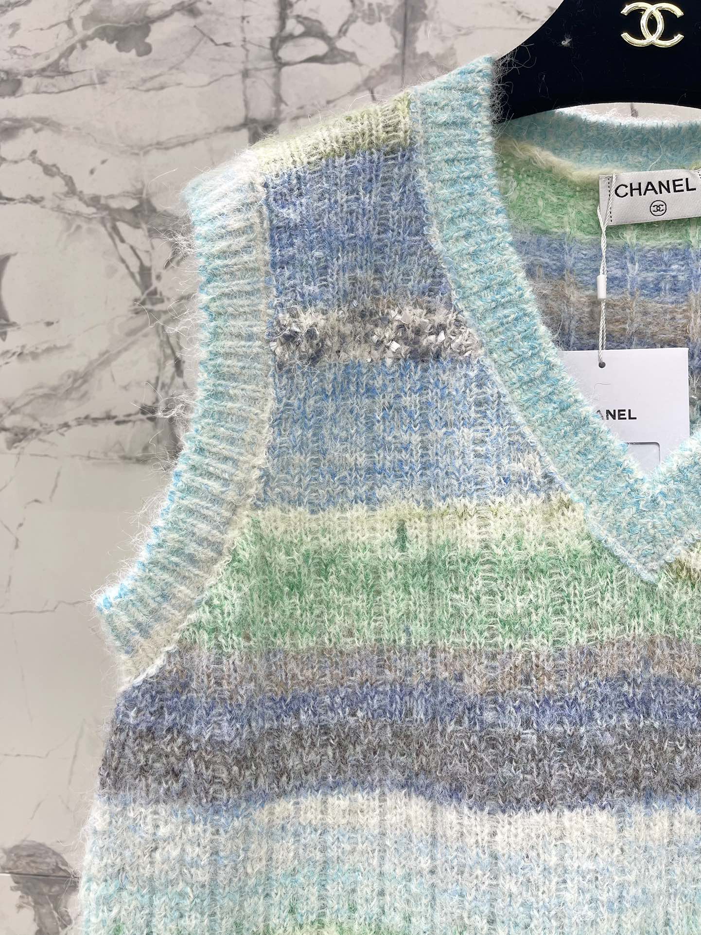 C 25 Gradient mohair vest