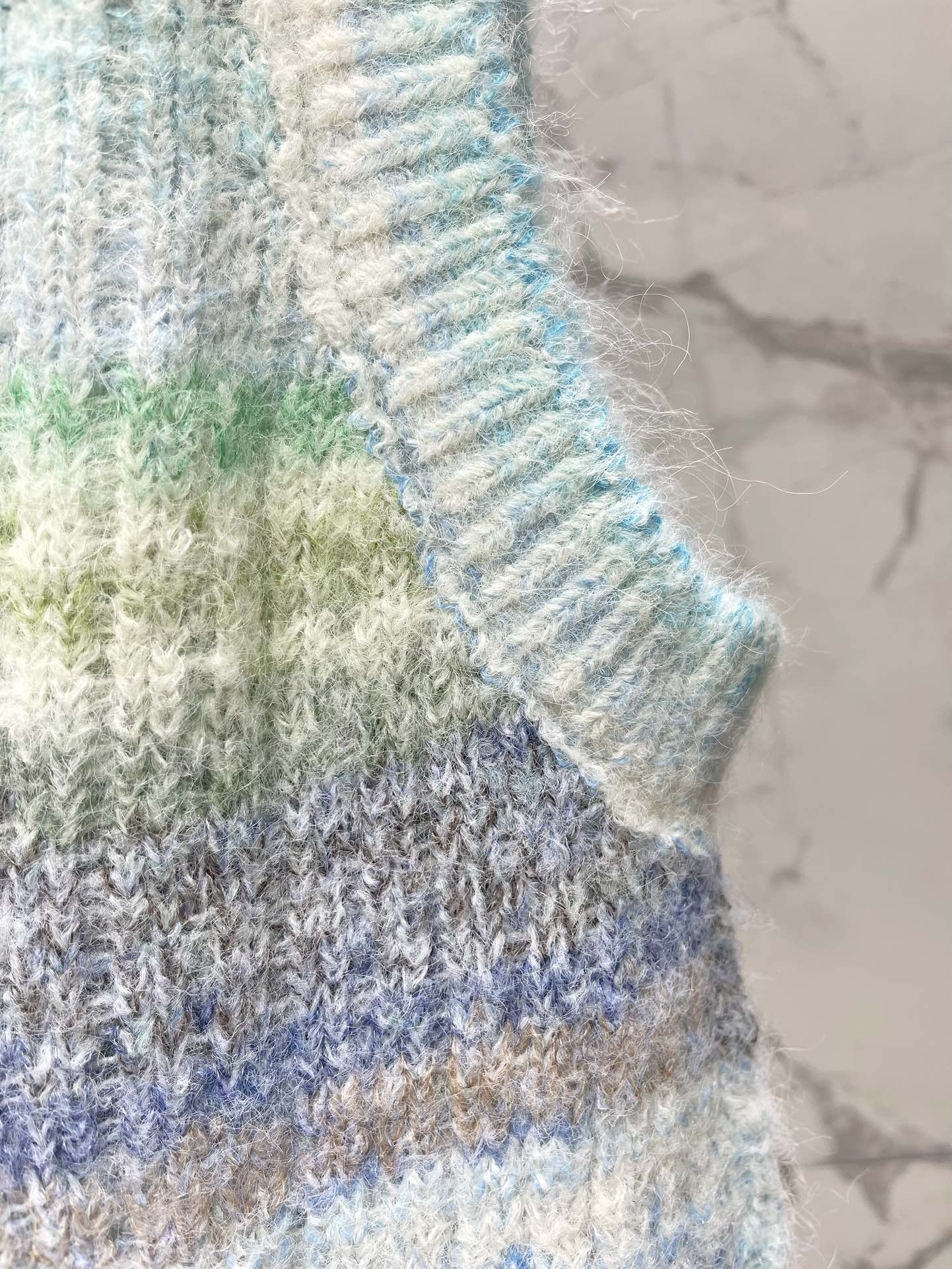 C 25 Gradient mohair vest