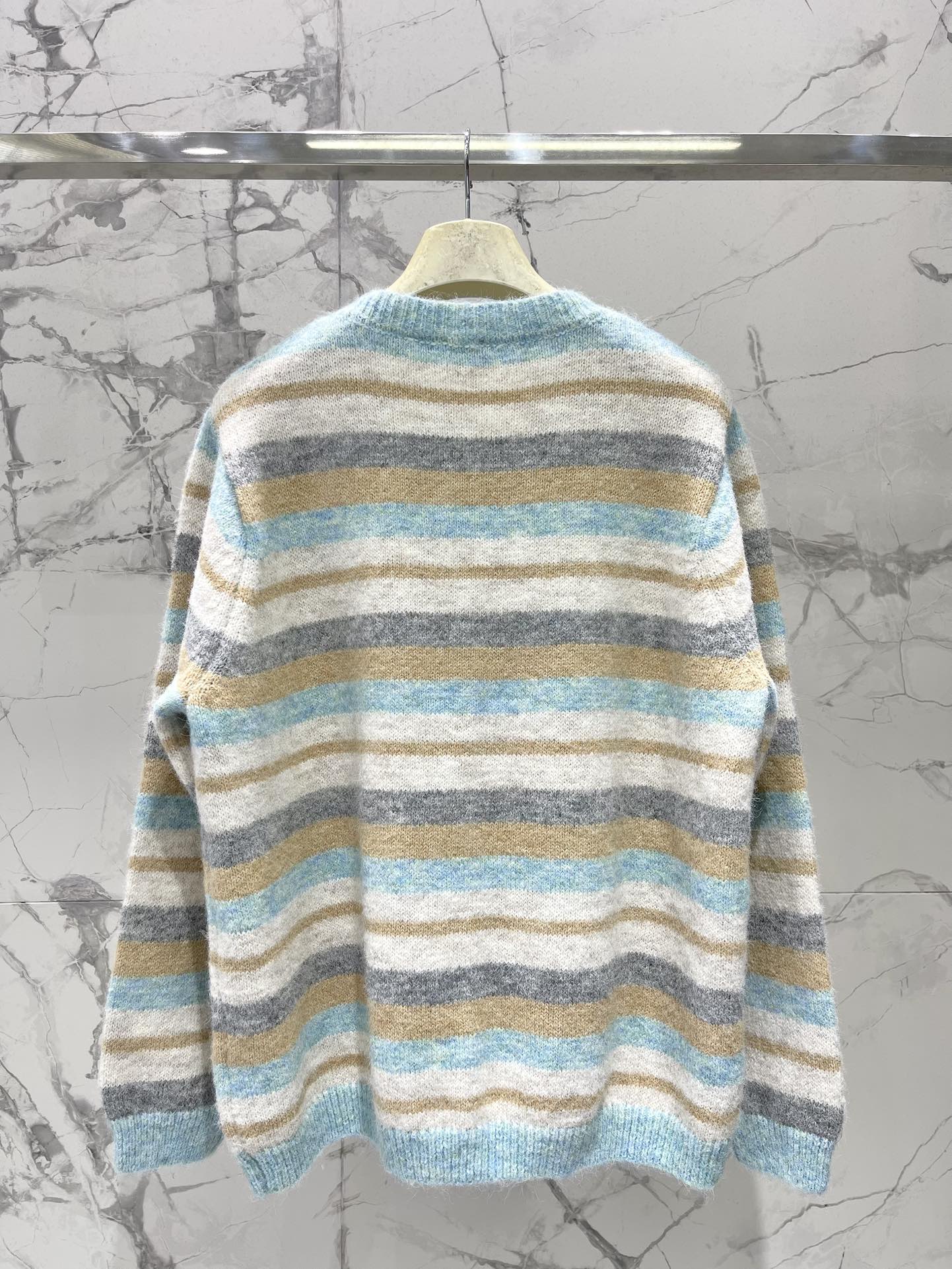 Lo 25 New embroidered logo striped knitted cardigan