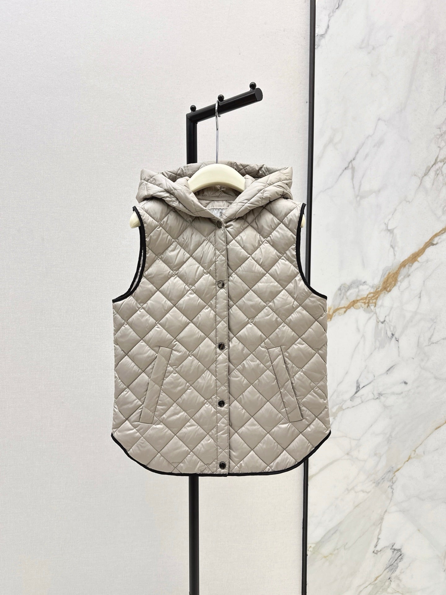 Bru 25 New Diamond Hooded Down Vest Jacket