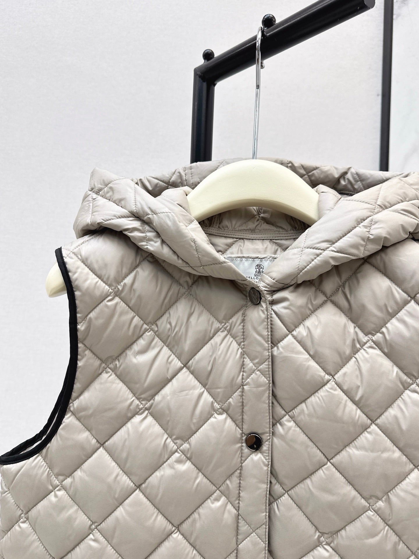 Bru 25 New Diamond Hooded Down Vest Jacket