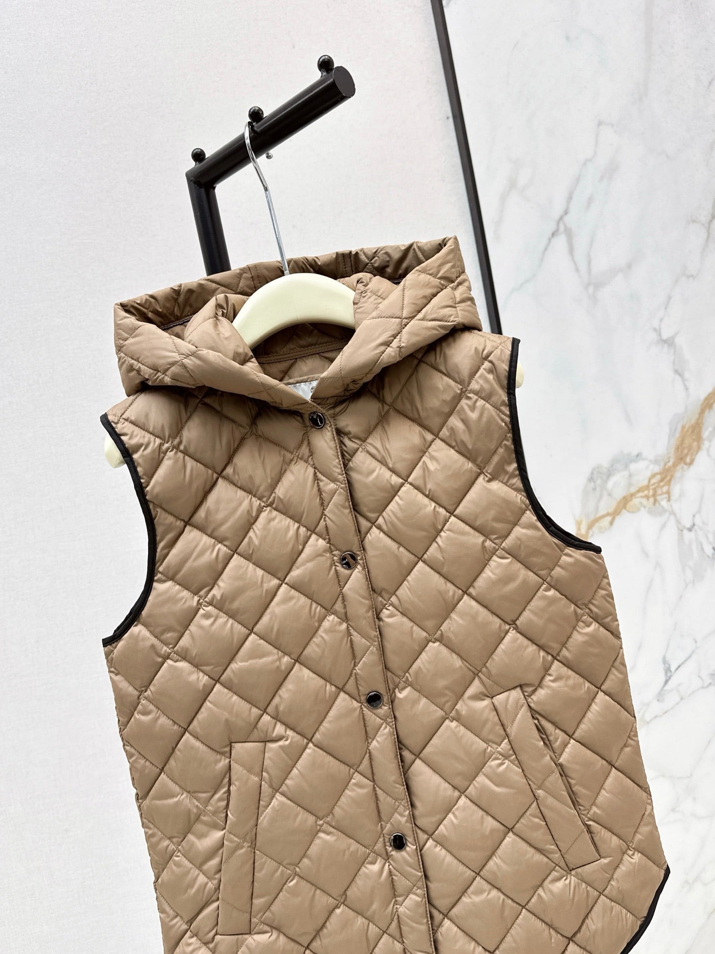 Bru 25 New Diamond Hooded Down Vest Jacket
