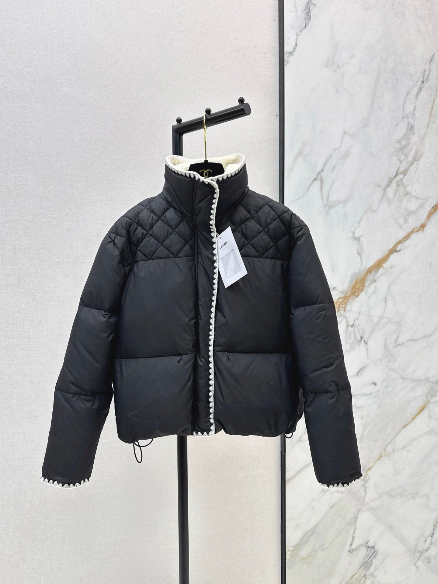 C 25 New Stand Collar Down Jacket (White/Black)