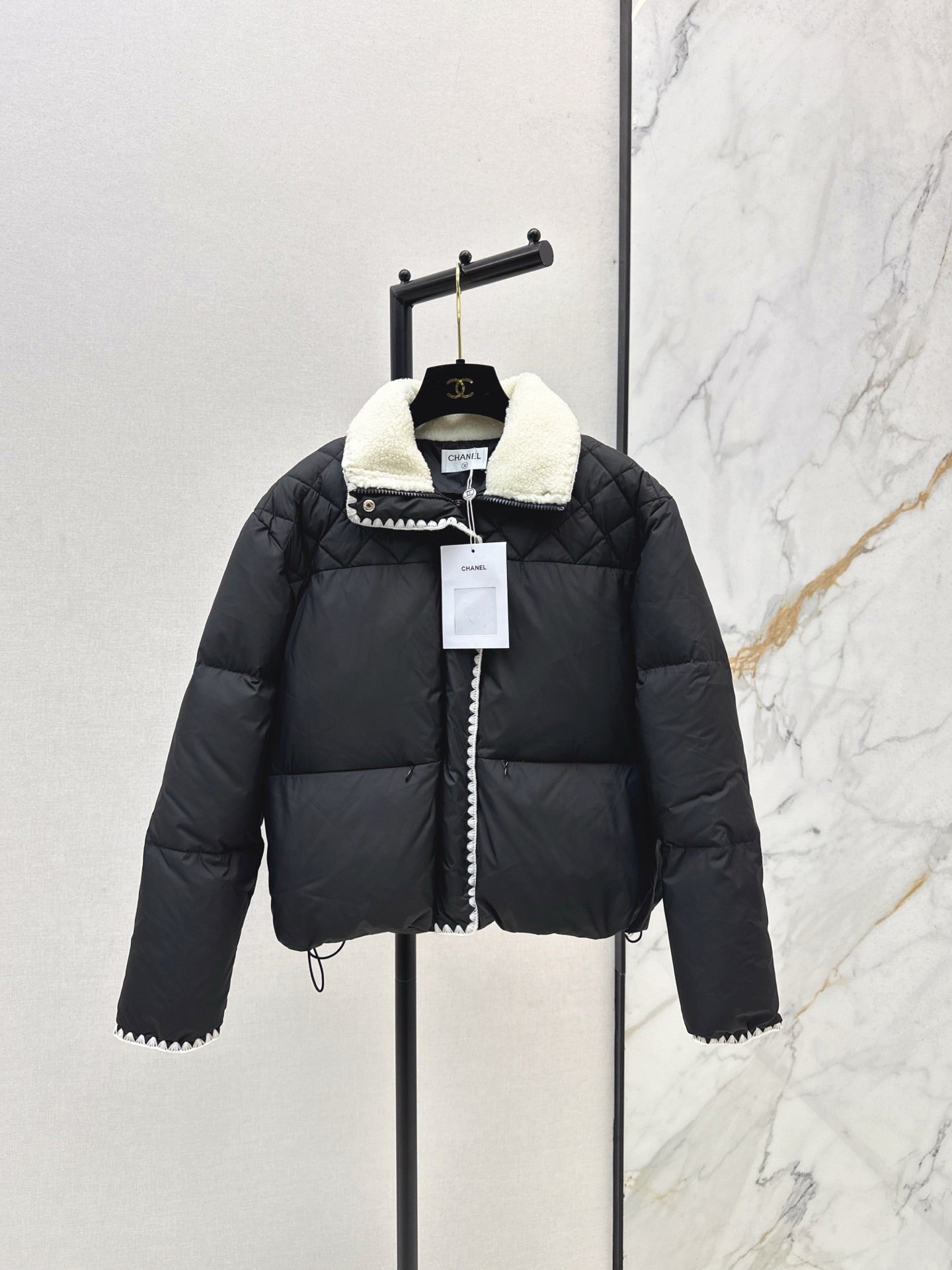 C 25 New Stand Collar Down Jacket (White/Black)