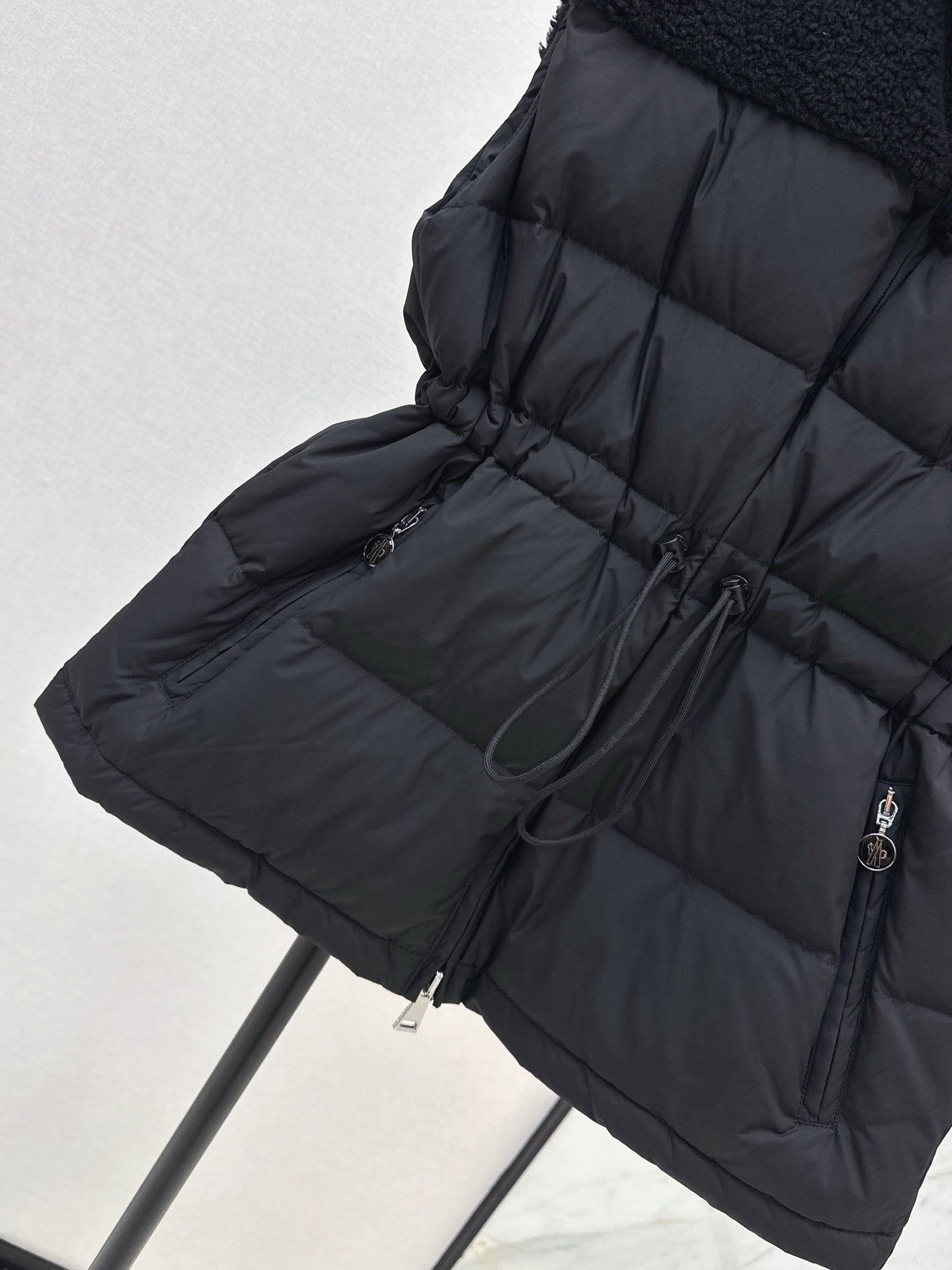 Mon 25 New environmentally friendly lambswool down jacket vest(White/Black)