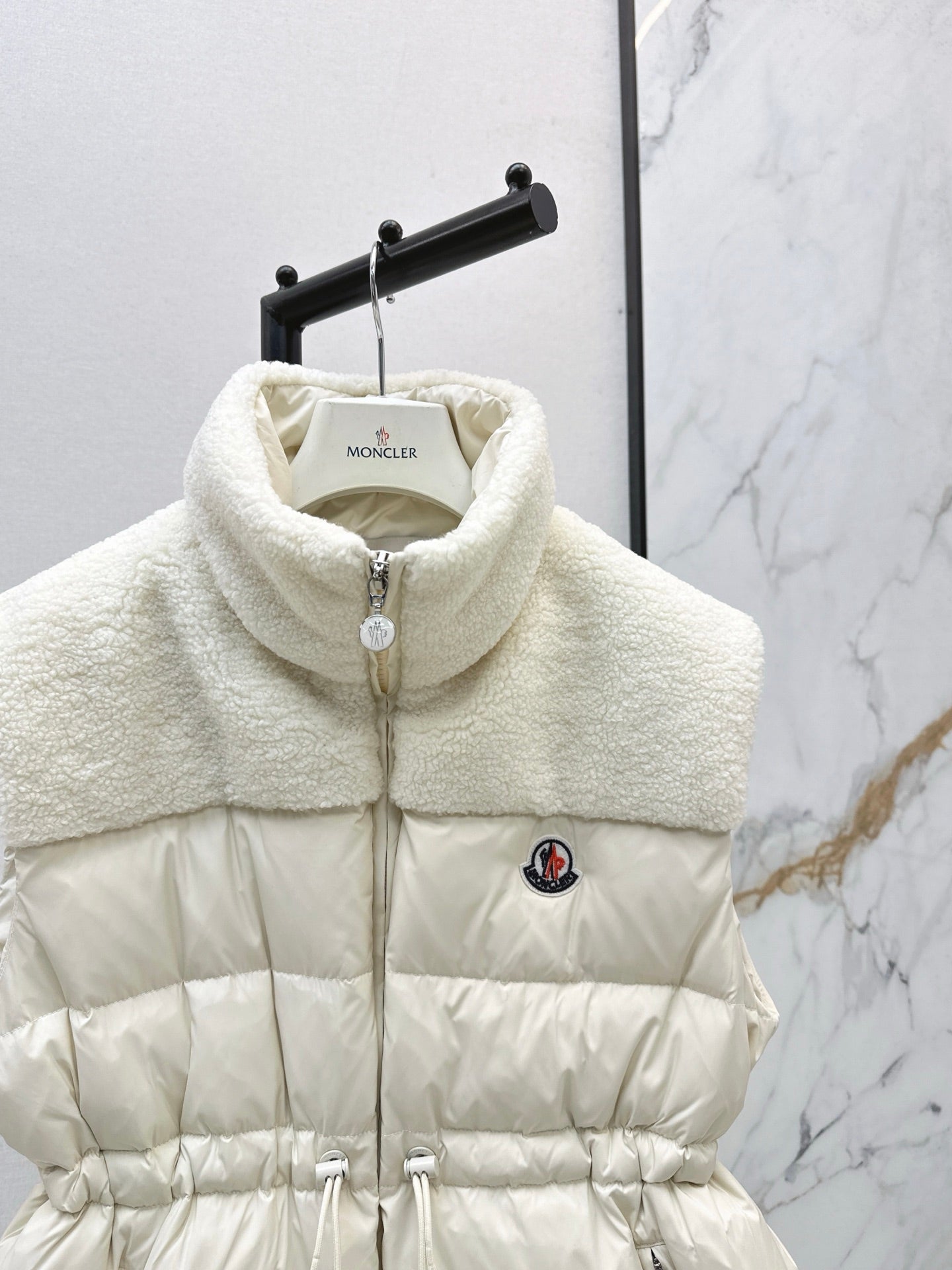 Mon 25 New environmentally friendly lambswool down jacket vest(White/Black)