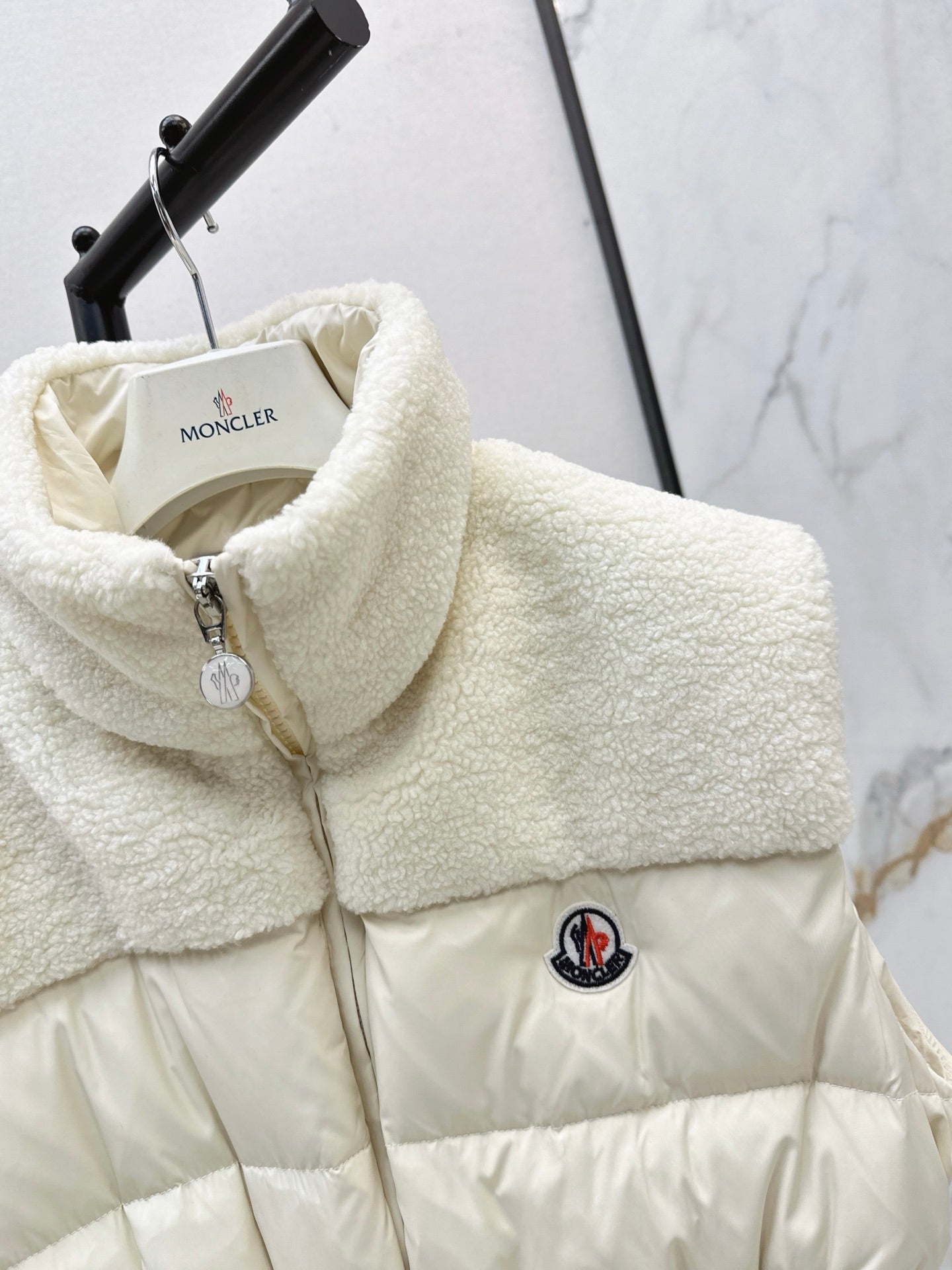 Mon 25 New environmentally friendly lambswool down jacket vest(White/Black)