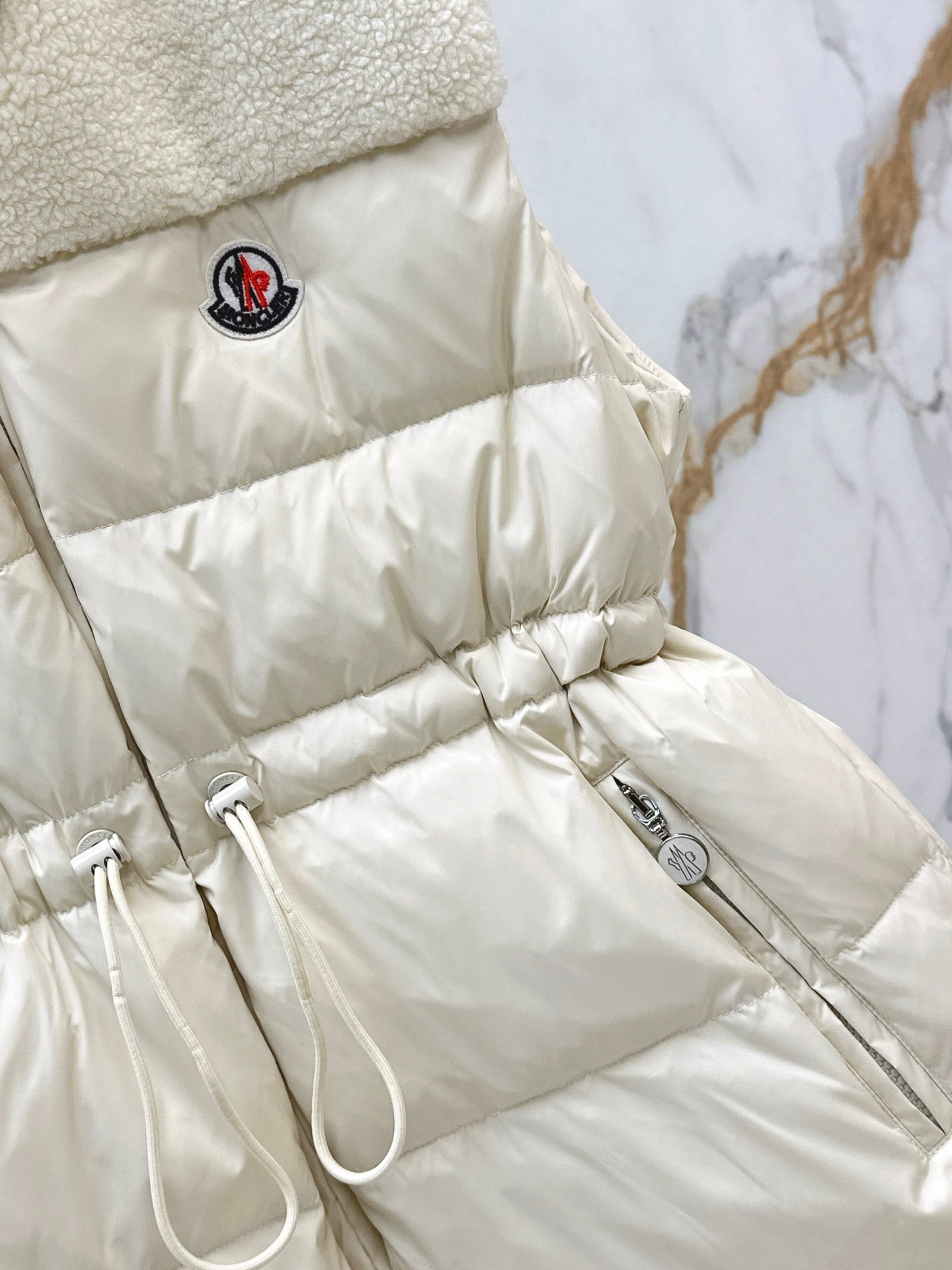 Mon 25 New environmentally friendly lambswool down jacket vest(White/Black)