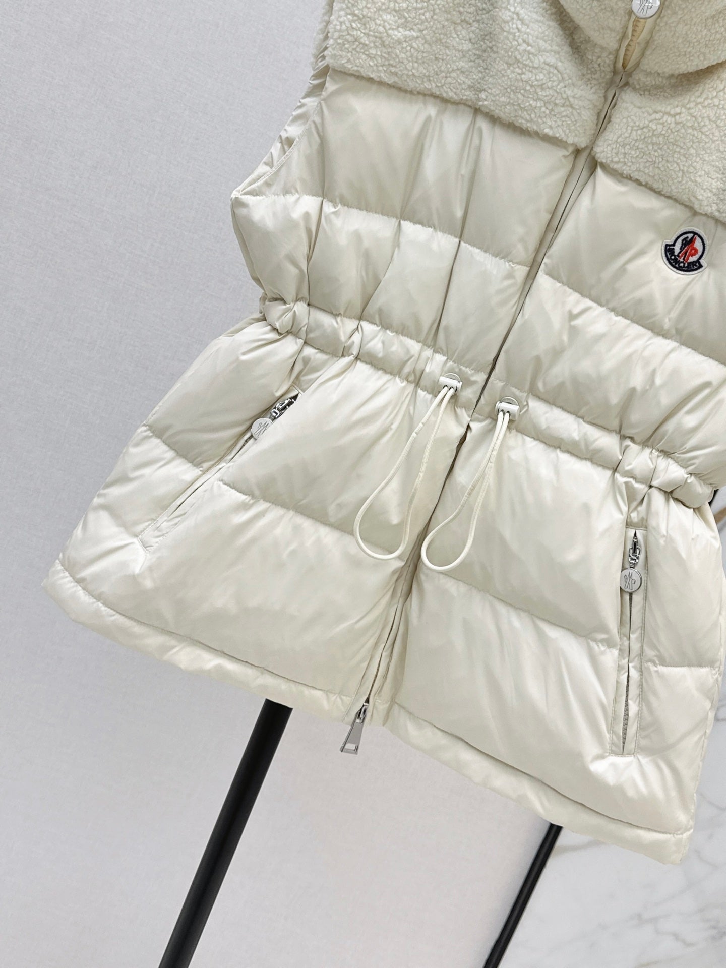 Mon 25 New environmentally friendly lambswool down jacket vest(White/Black)