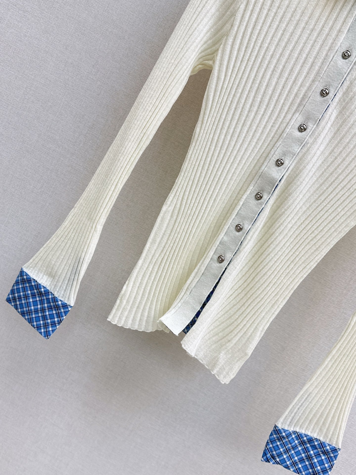 Mi 25 New plaid stitching fake two-piece sweater(WHITE/BLACK)
