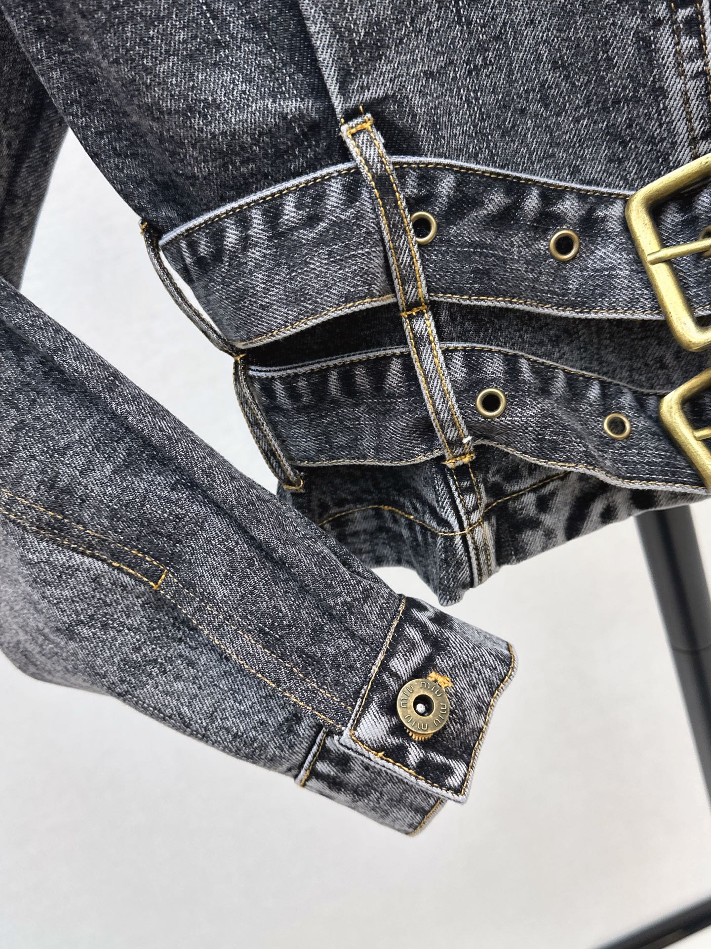 Mi 25 New double belt design denim jacket(KHAKI/GRAY)