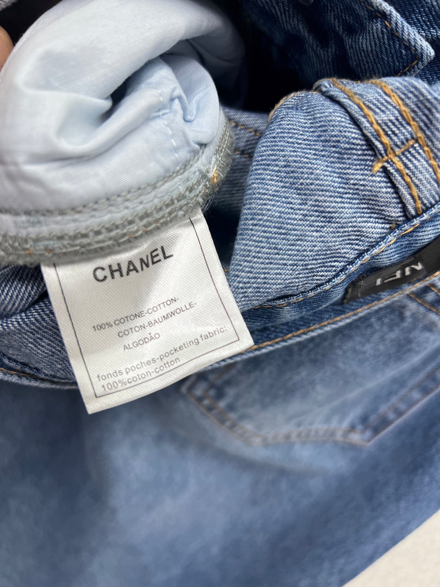 C 25 Hot pressed denim pants