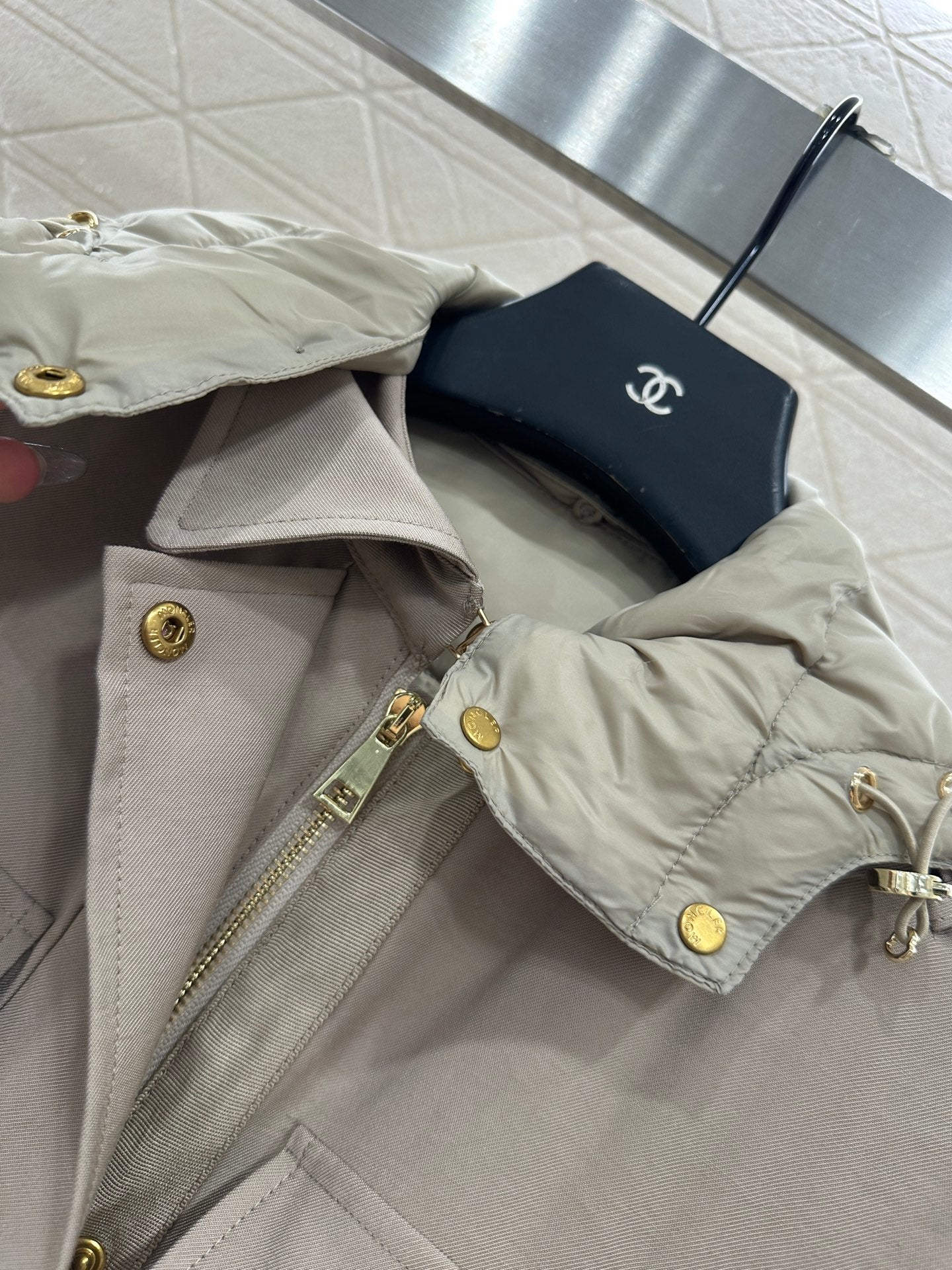 Mon 25 Detachable hooded down jacket(BLACK/KHAKI)