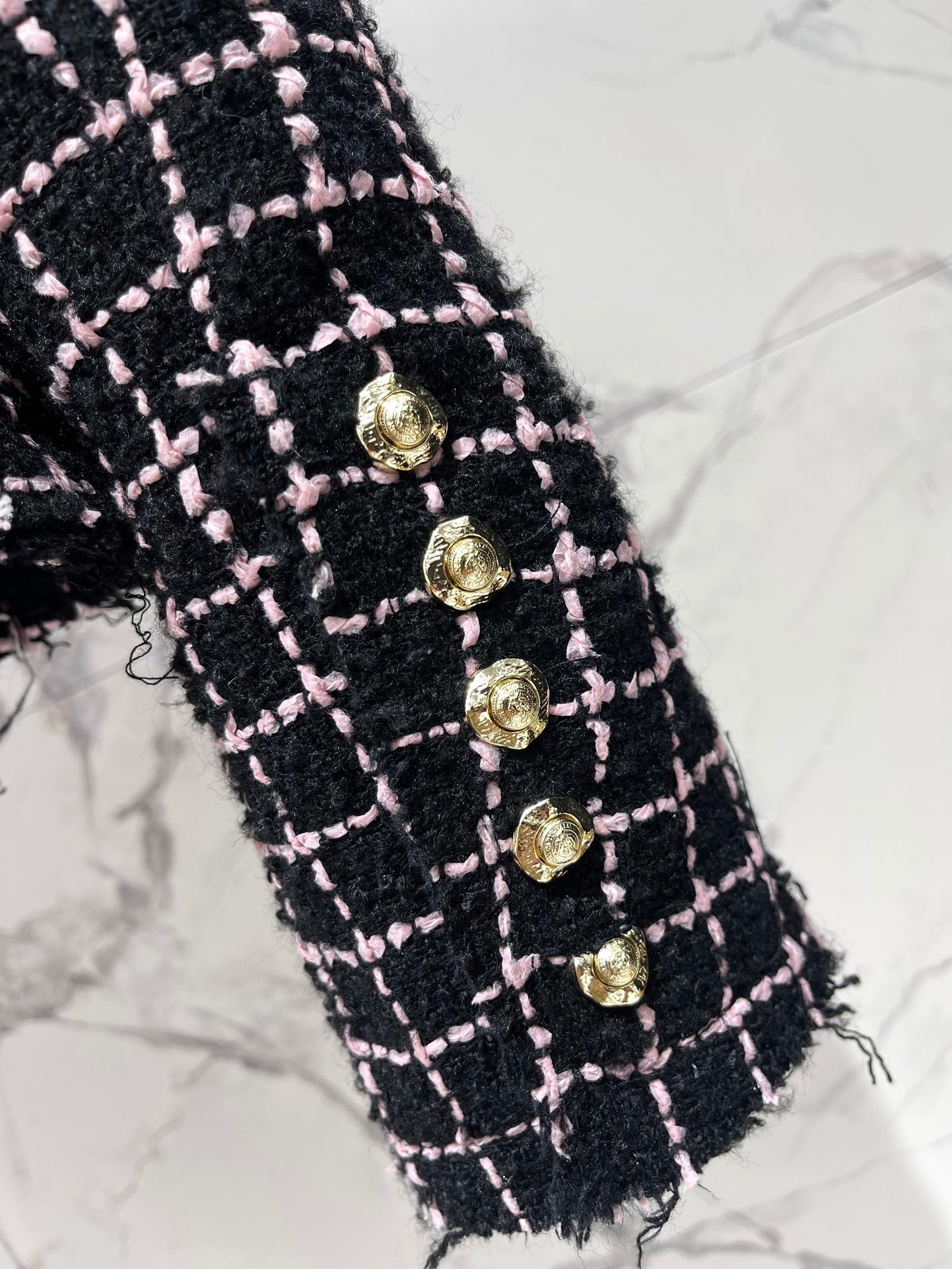 Bal 25 New gold-button tweed suit