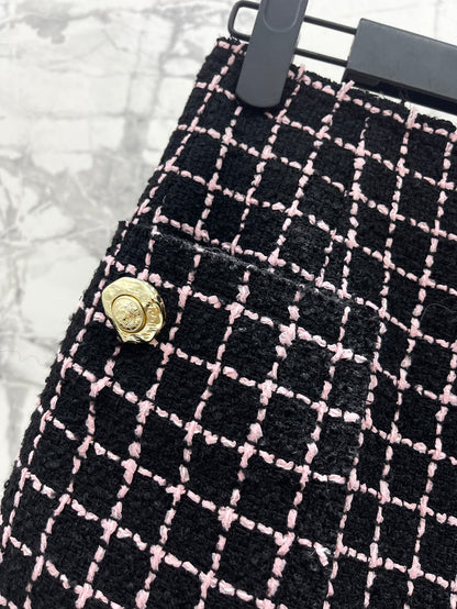 Bal 25 New gold-button tweed suit