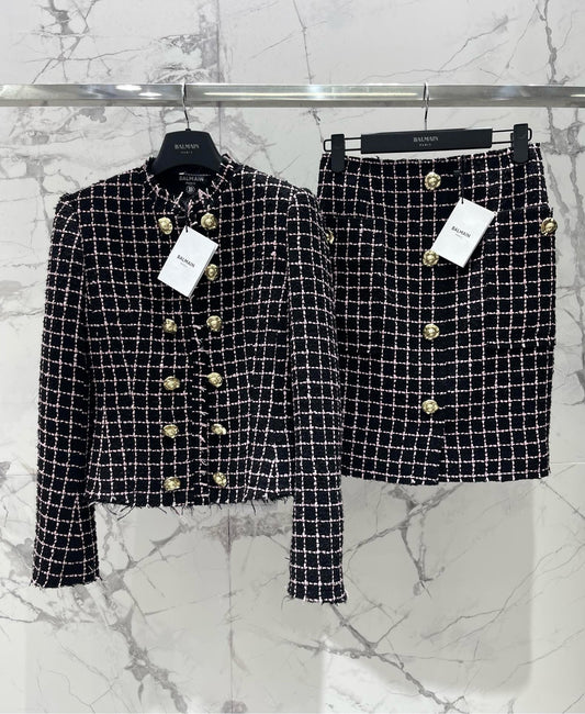 Bal 25 New gold-button tweed suit