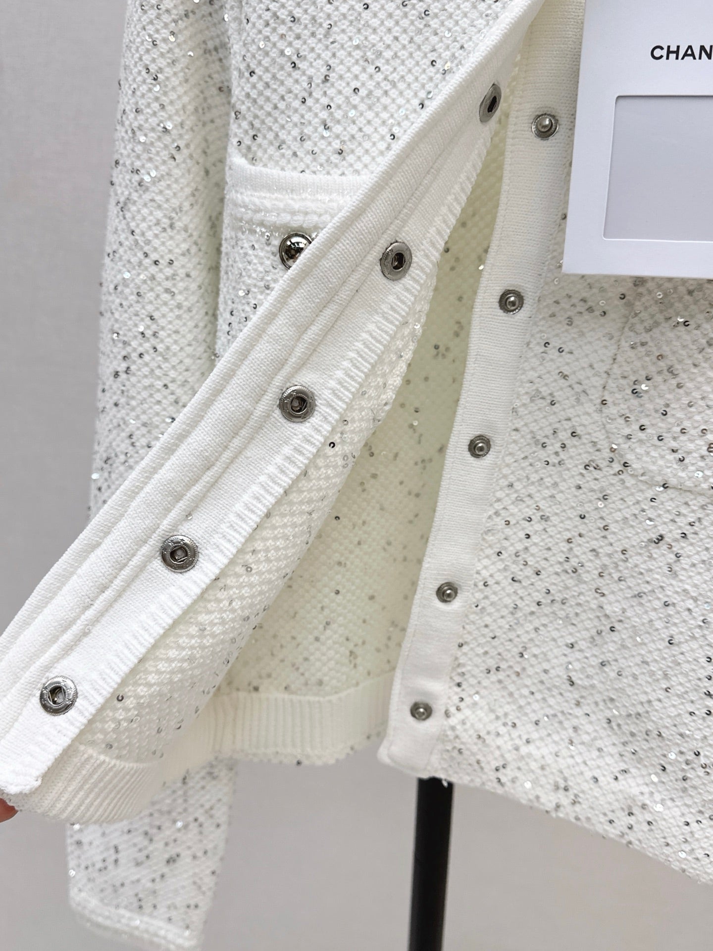 C 25 New Sequined Cropped Cardigan(WHITE/BLACK)
