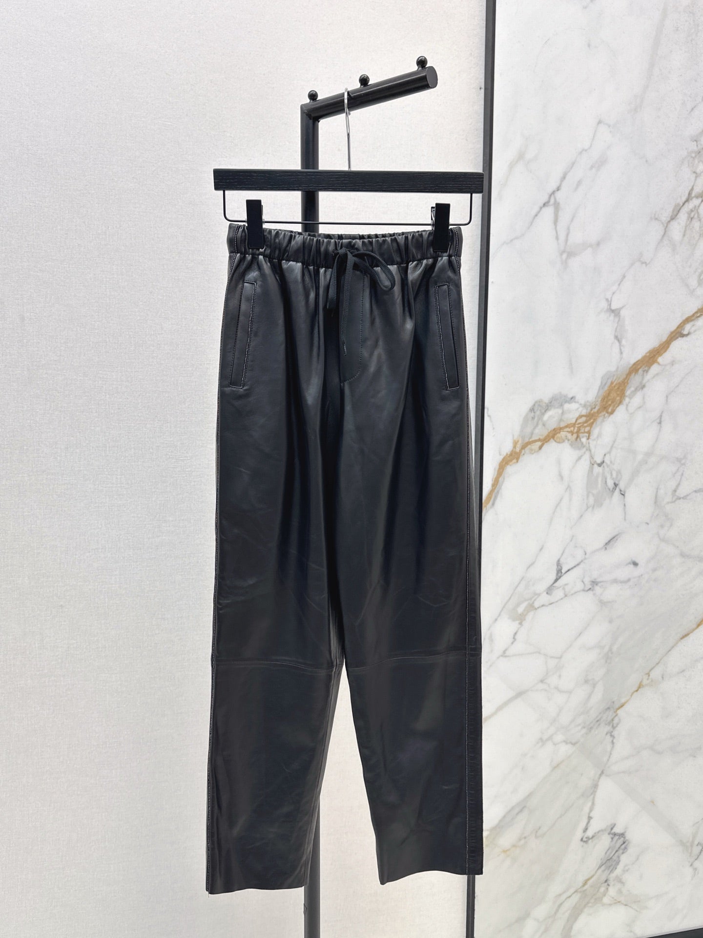 Bru 25 New beaded sheepskin elastic nine-point leather pants