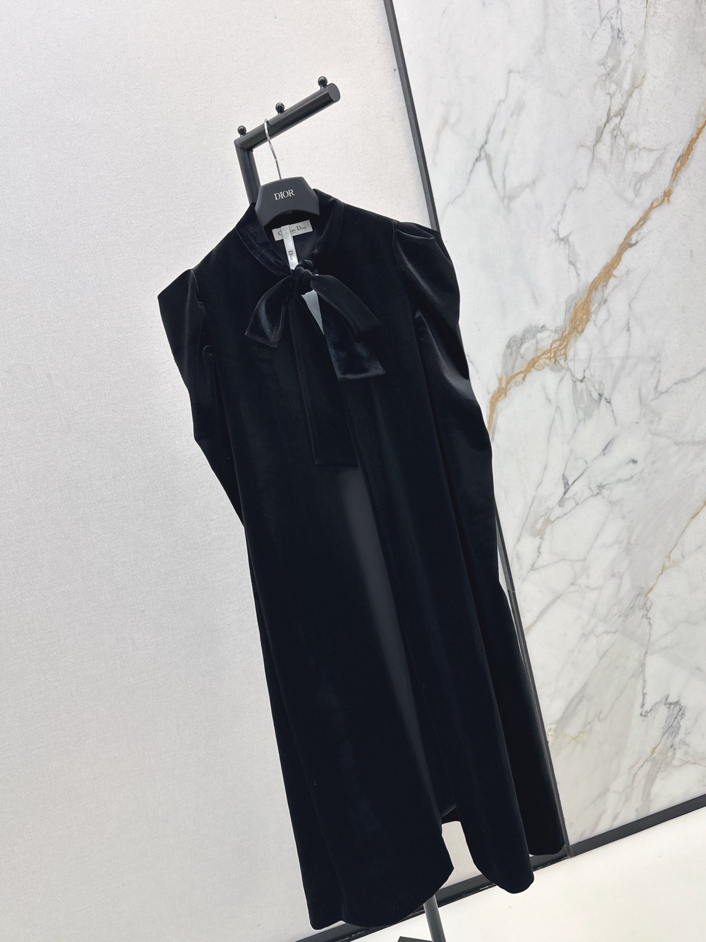 Di 25 New Velvet Ribbon Cape Coat