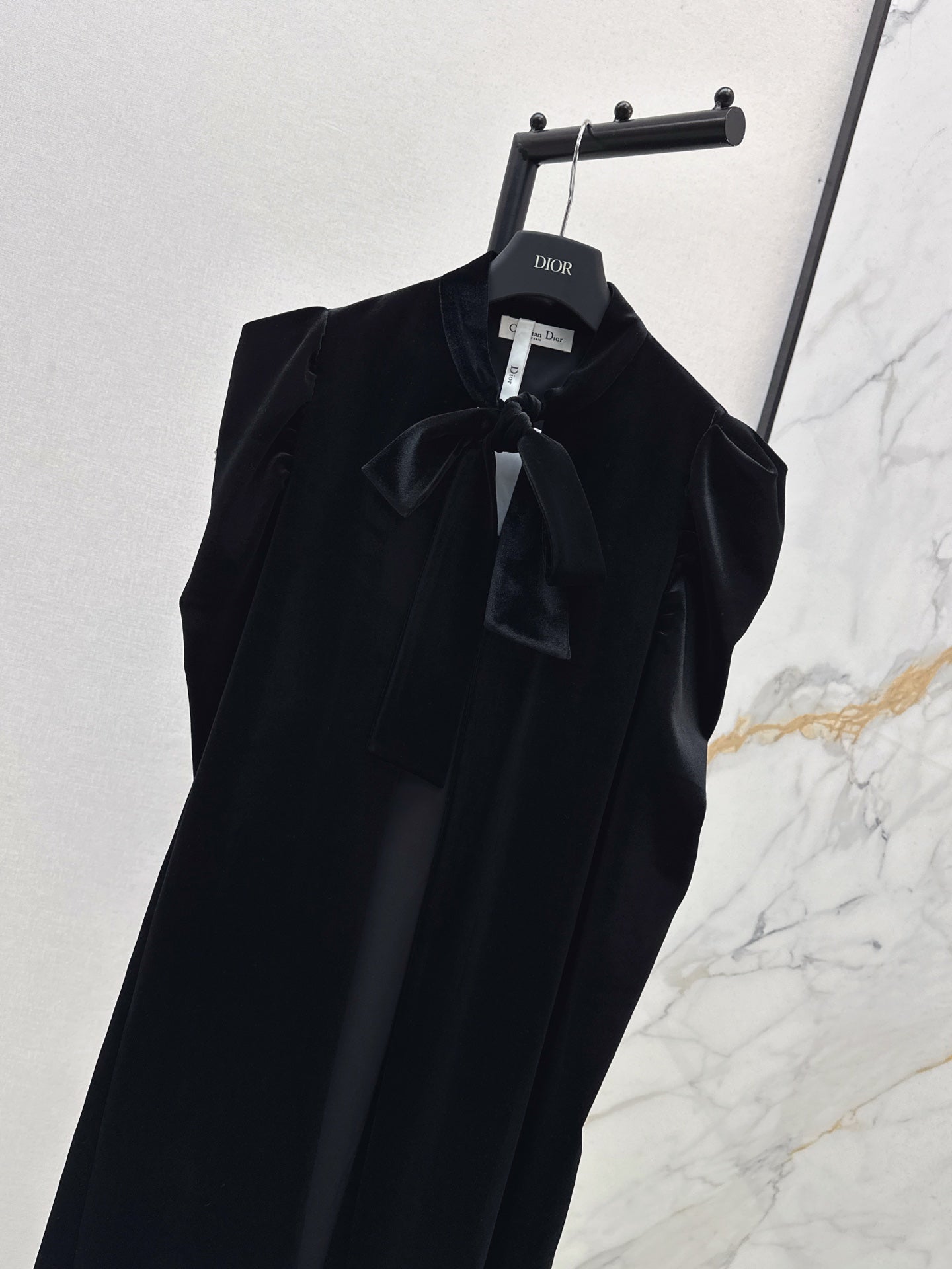 Di 25 New Velvet Ribbon Cape Coat