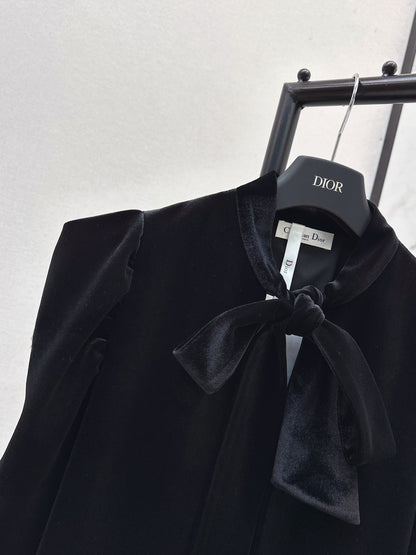 Di 25 New Velvet Ribbon Cape Coat