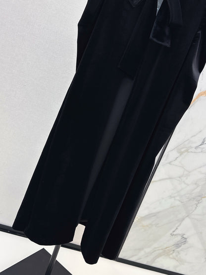 Di 25 New Velvet Ribbon Cape Coat
