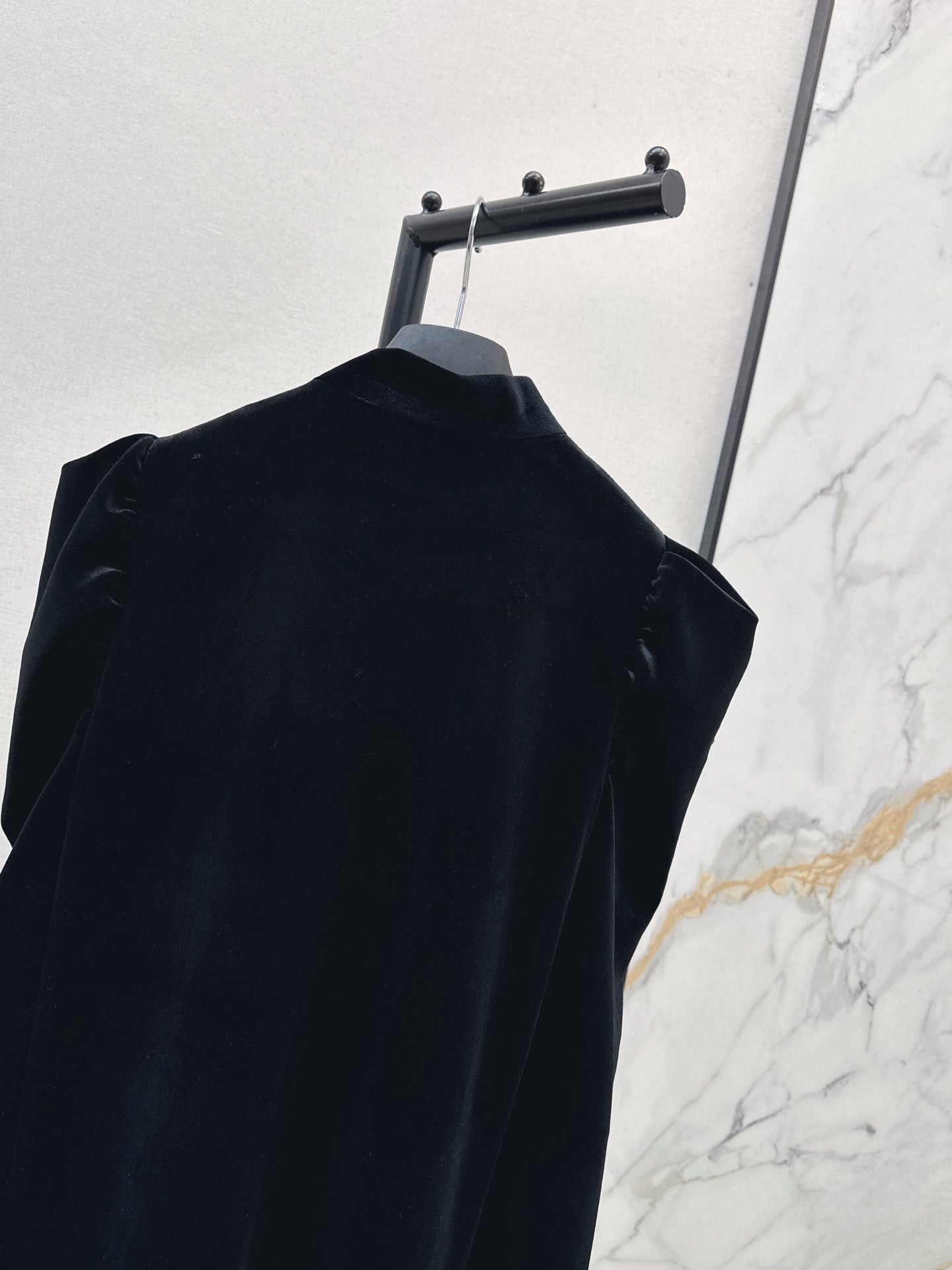 Di 25 New Velvet Ribbon Cape Coat
