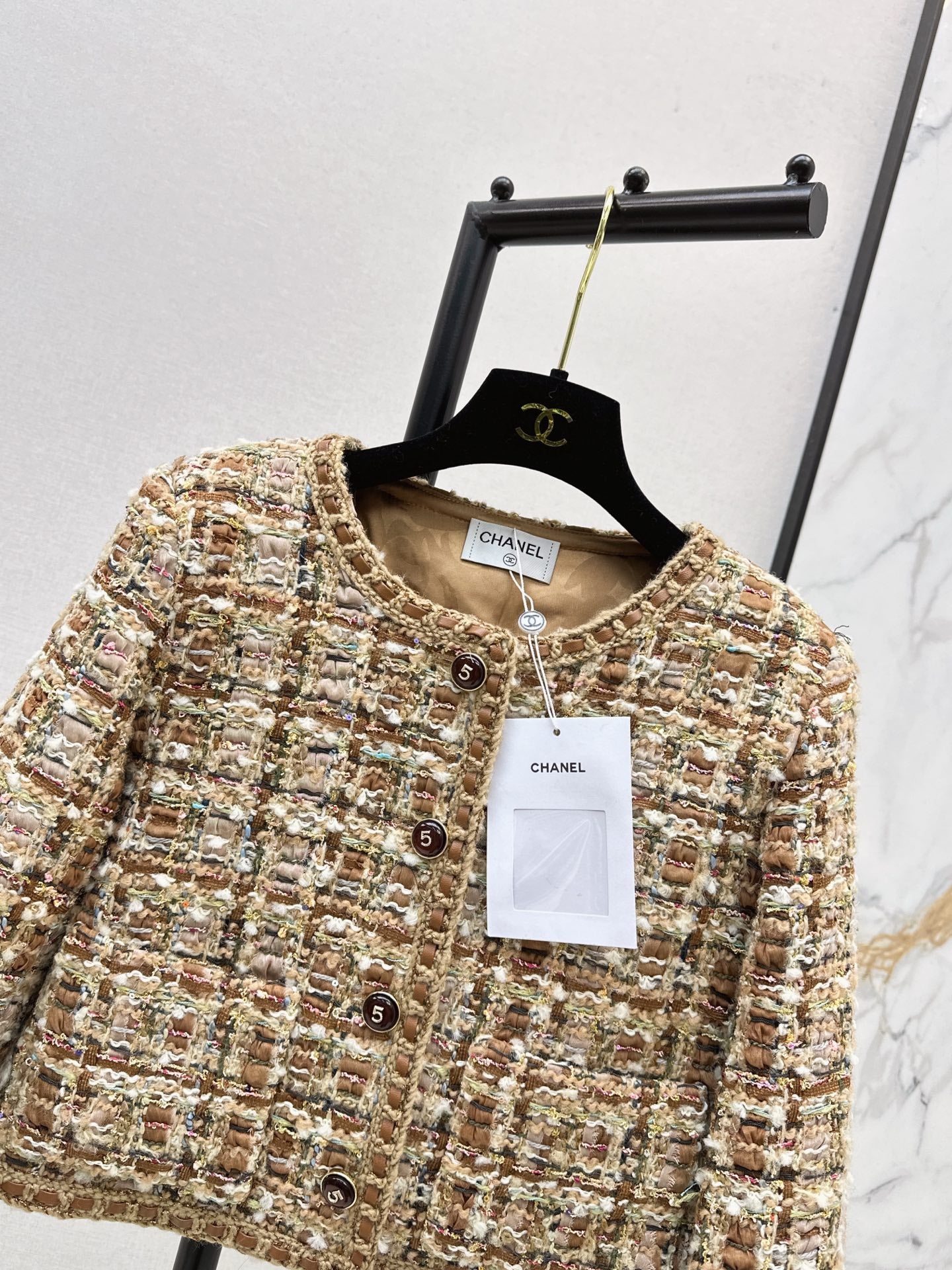 C 25 Woolen hem jacket
