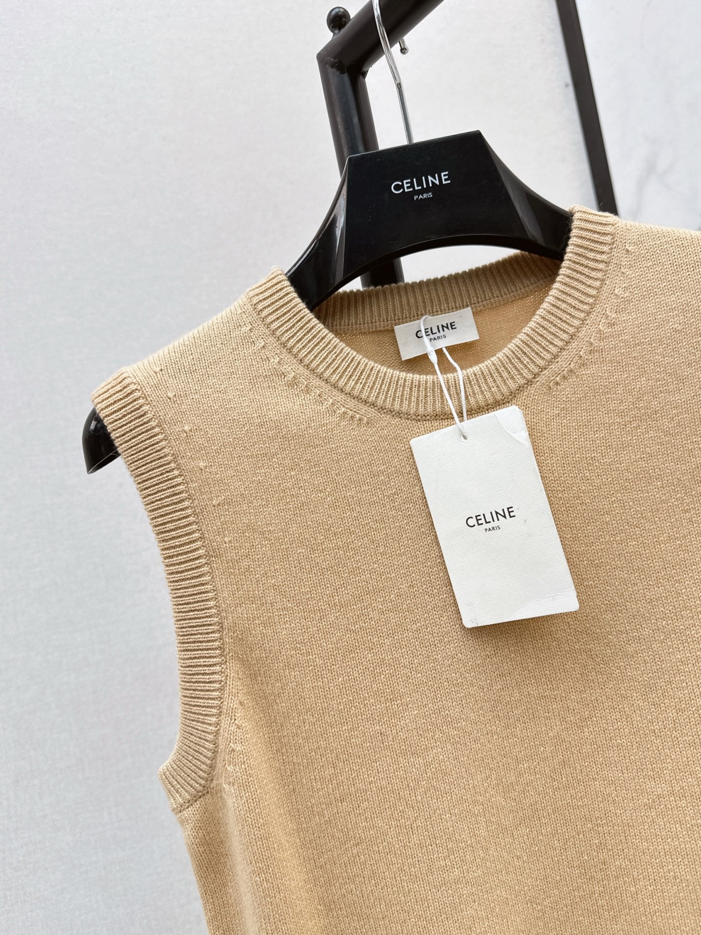 Ce 25 New classic embroidered sleeveless sweater