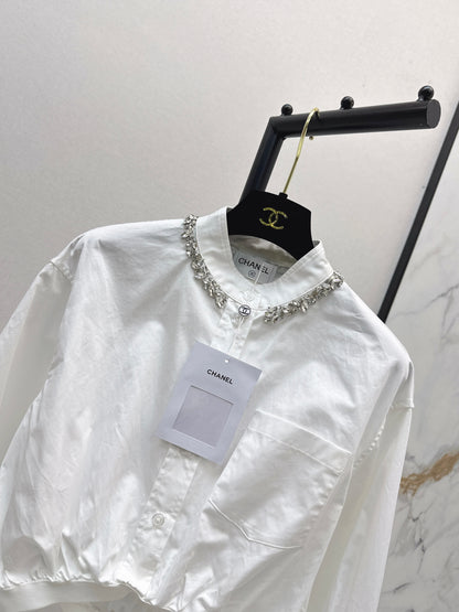 C 25 New Rhinestone Decorated Cropped White Shirt
