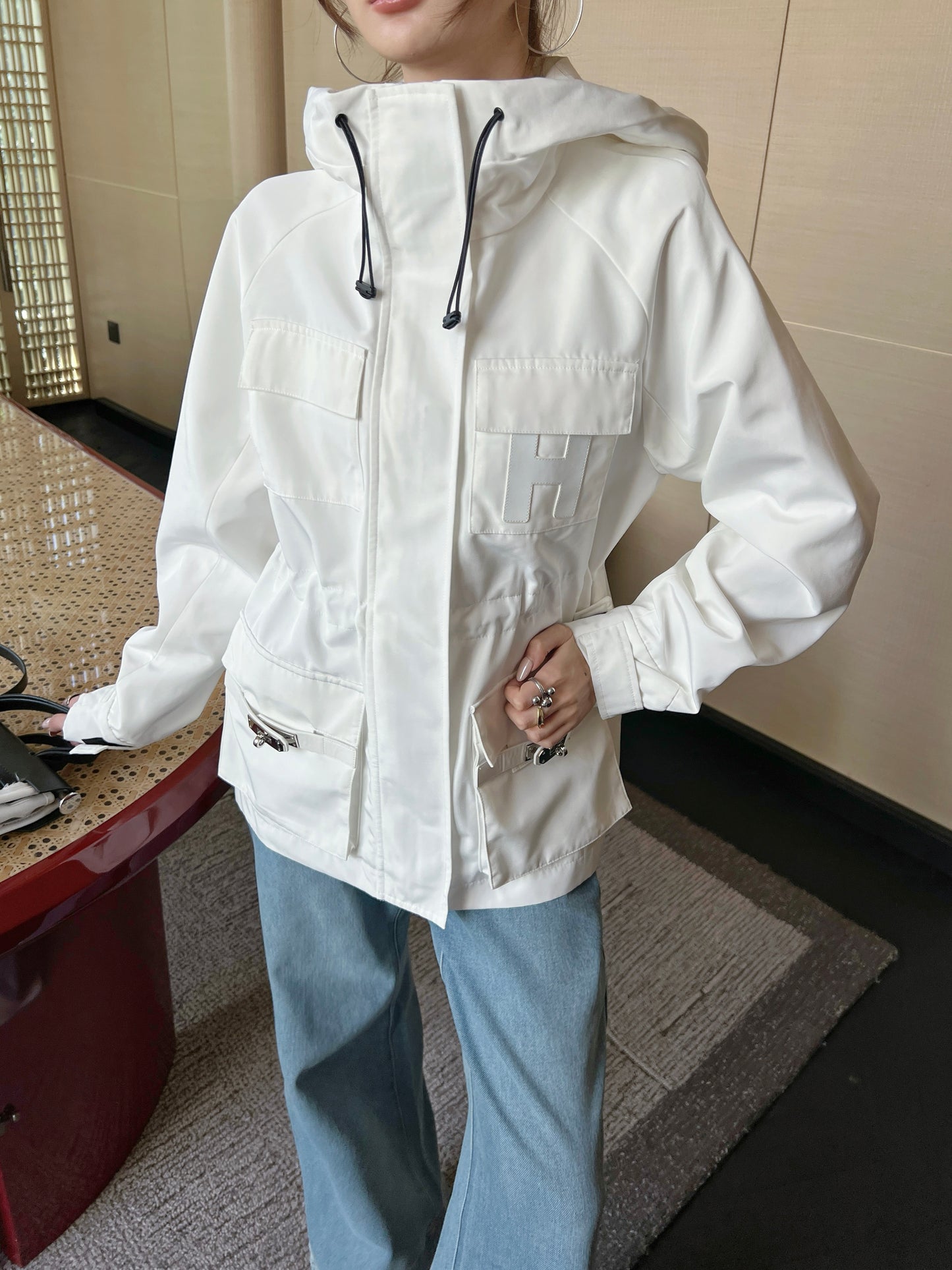 He 25fw Workwear style hooded windbreaker jacket(WHITE/BLACK)