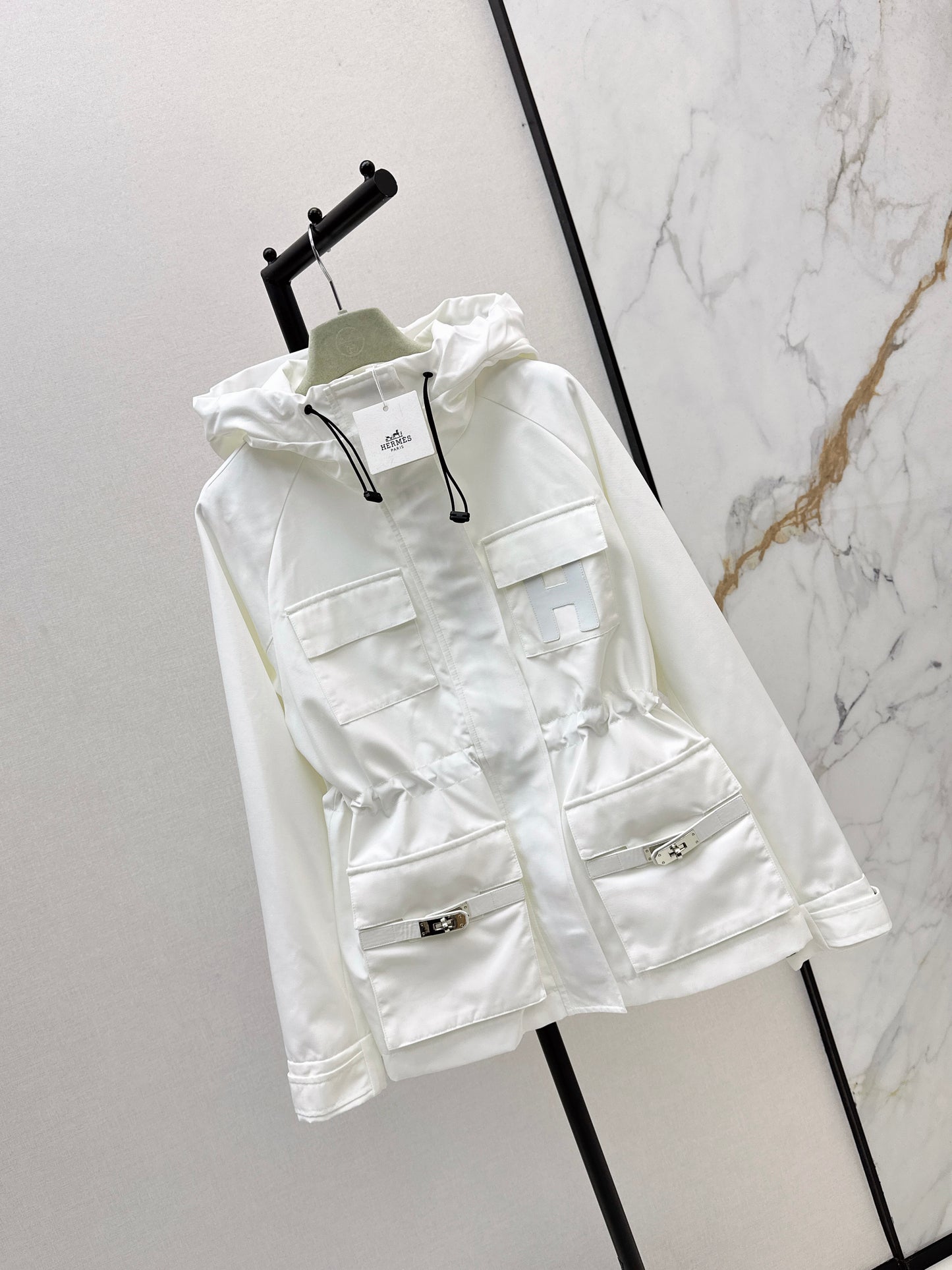 He 25fw Workwear style hooded windbreaker jacket(WHITE/BLACK)