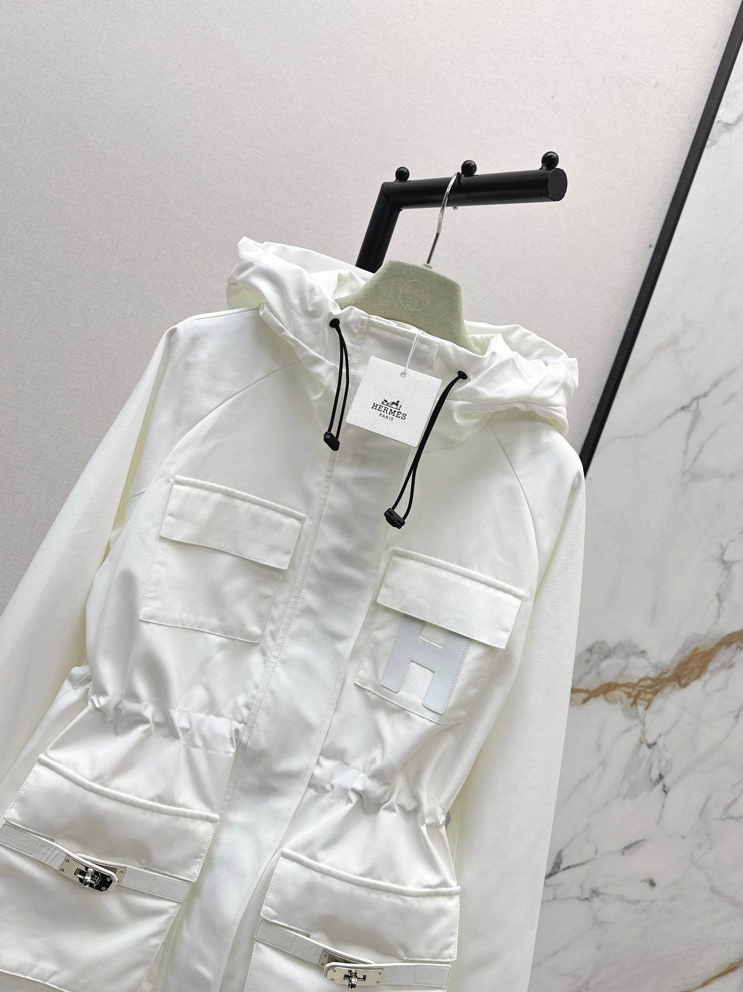 He 25fw Workwear style hooded windbreaker jacket(WHITE/BLACK)
