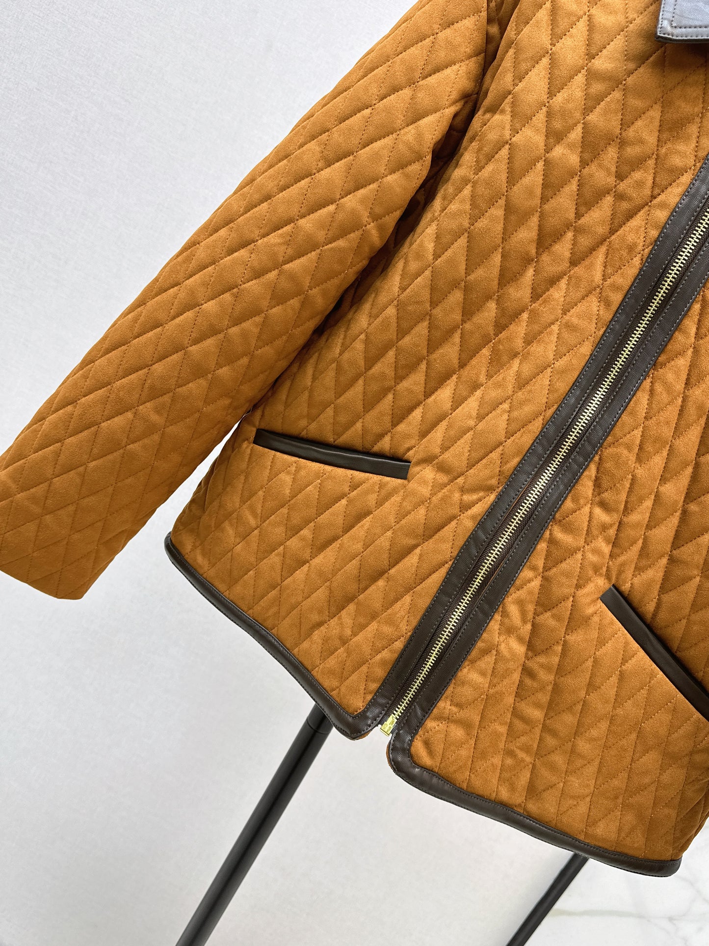 Ce 25 New diamond quilted suede jacket