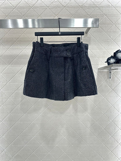 Pr 25 Plaid woven wool shorts