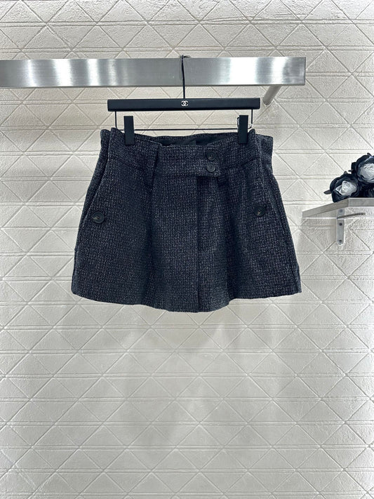 Pr 25 Plaid woven wool shorts