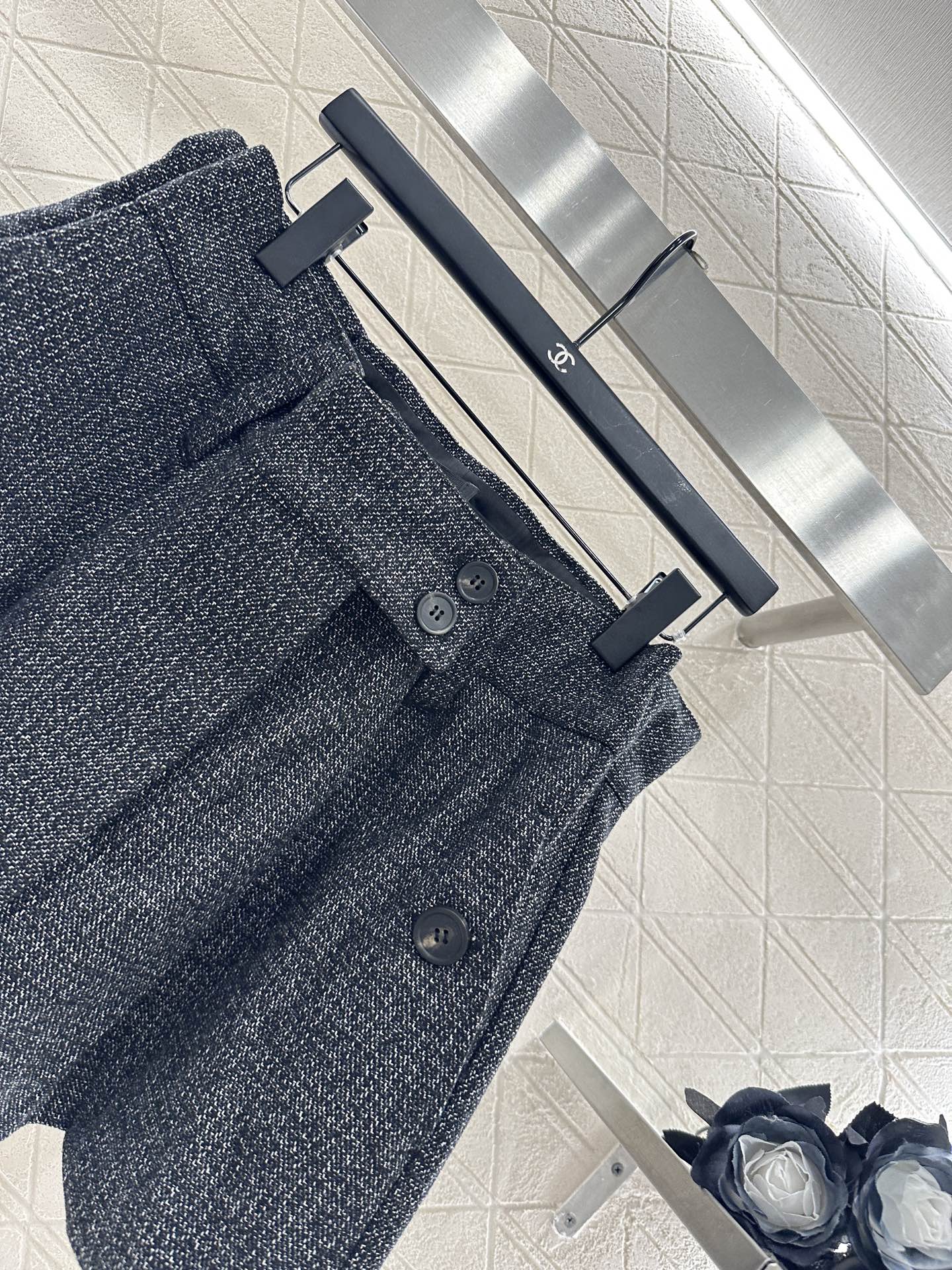 Pr 25 Plaid woven wool shorts