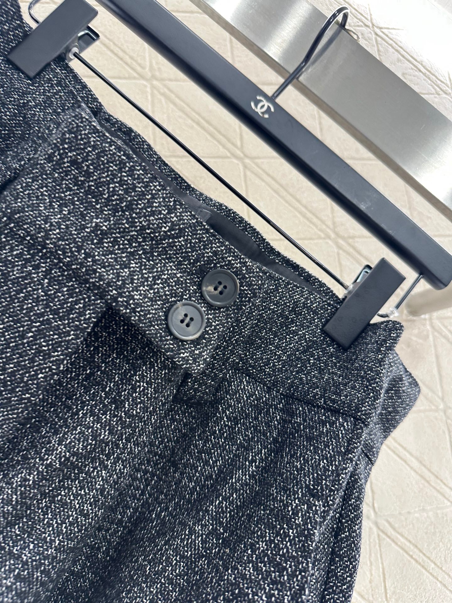 Pr 25 Plaid woven wool shorts