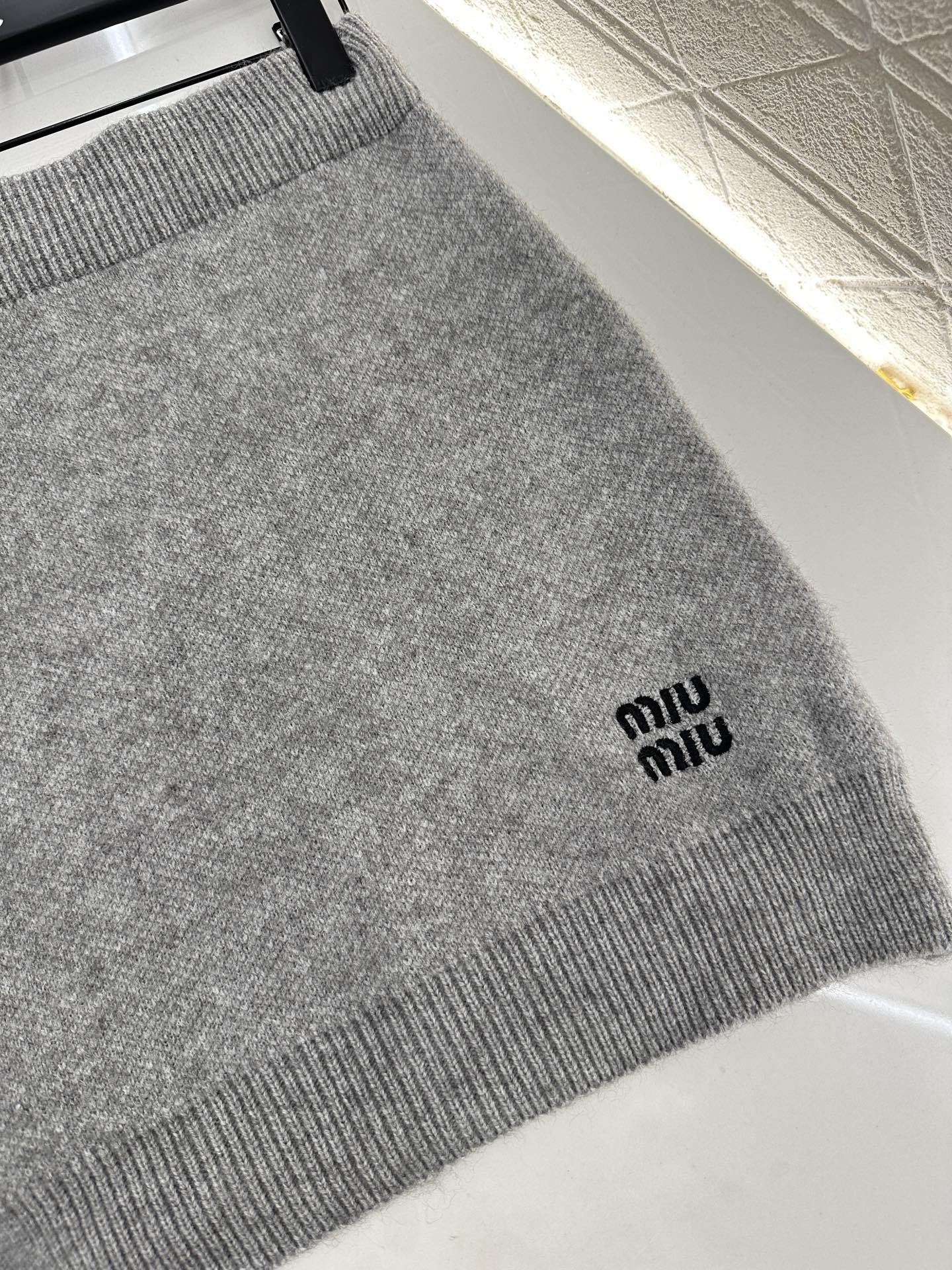Mi 25 Knitted top and skirt set