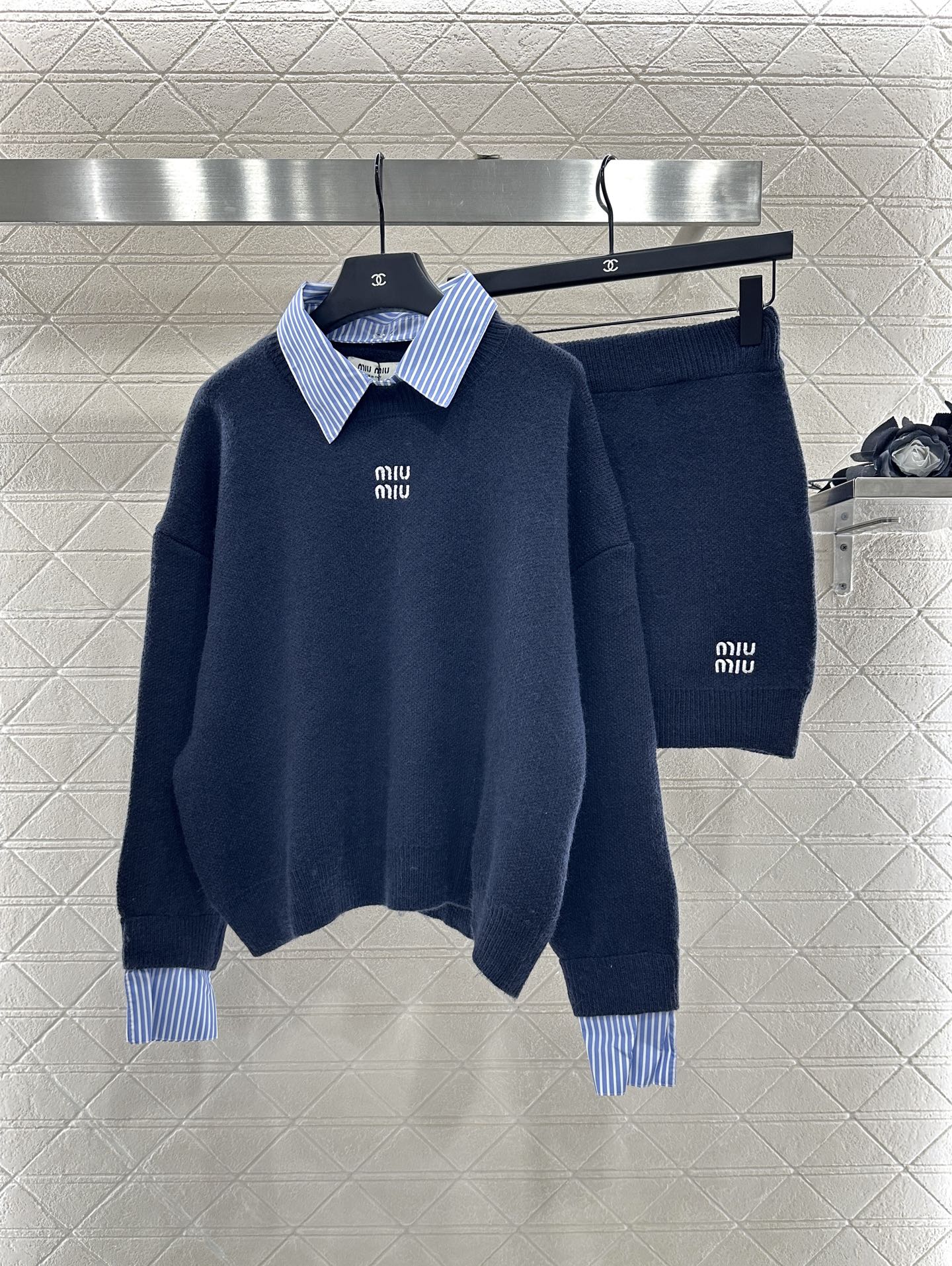 Mi 25 Knitted top and skirt set