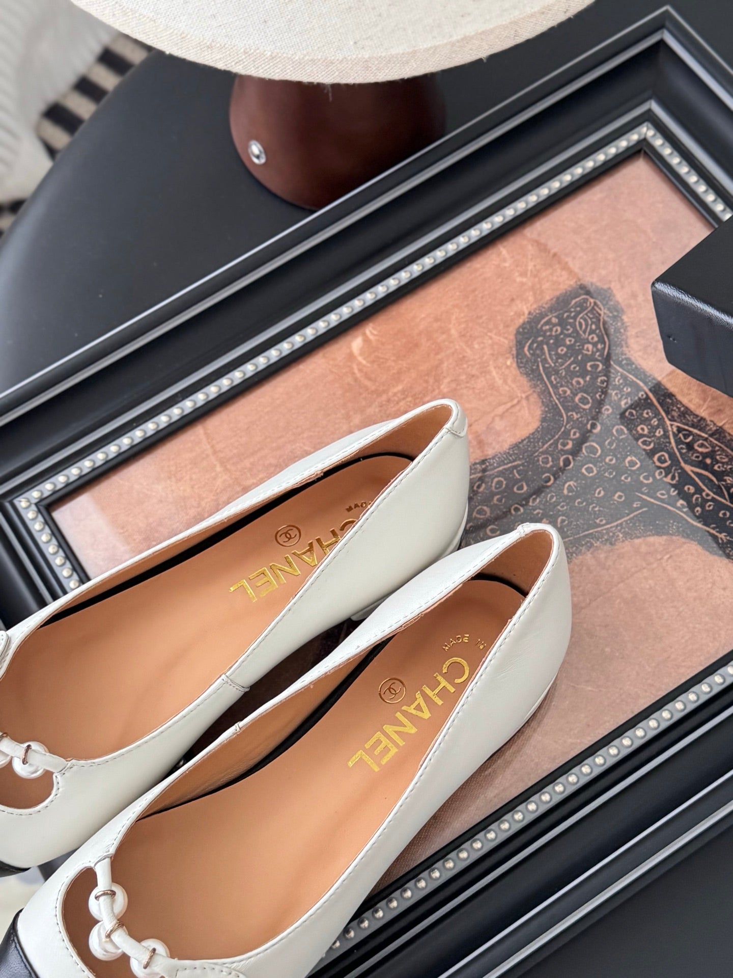 C 25 Pointed low heeled shoes（WHITE/BLACK/PINK）