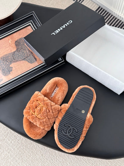 C 25K new fur slippers