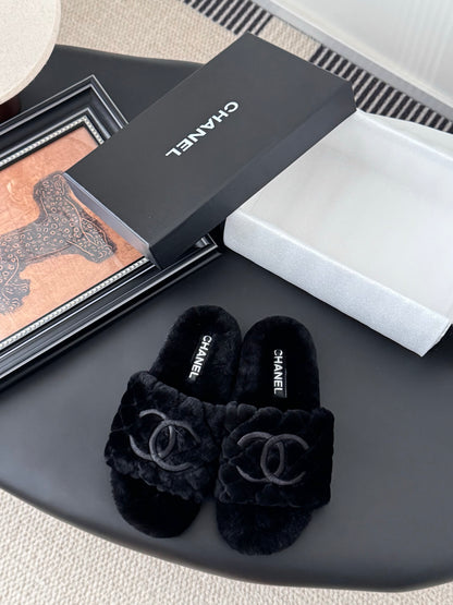 C 25K new fur slippers