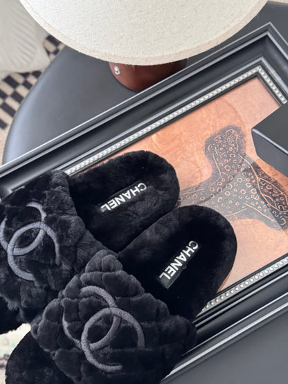 C 25K new fur slippers