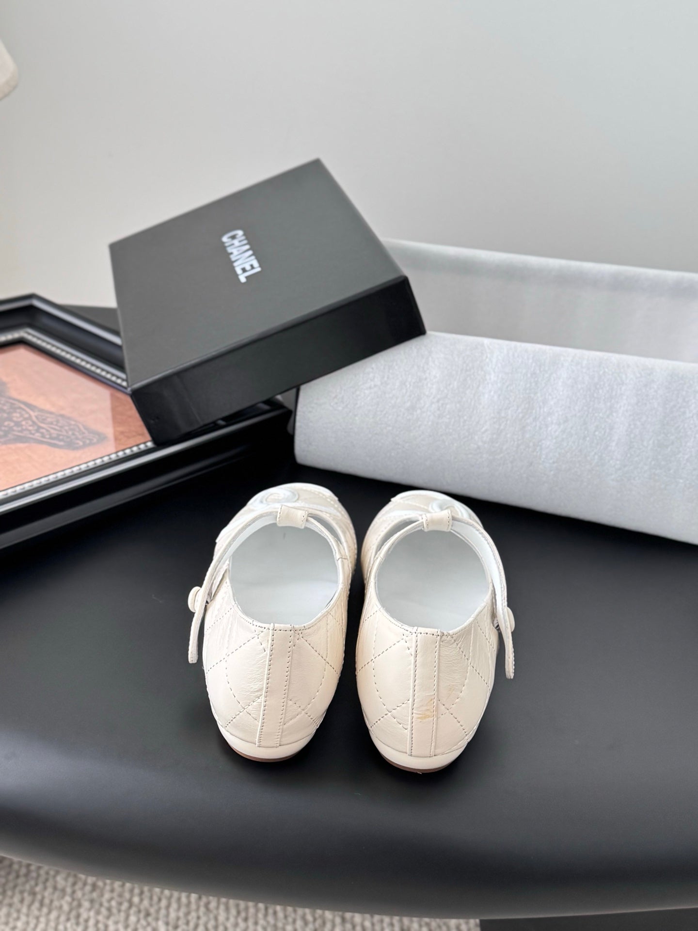 C 25 Vintage vintage series flat shoes