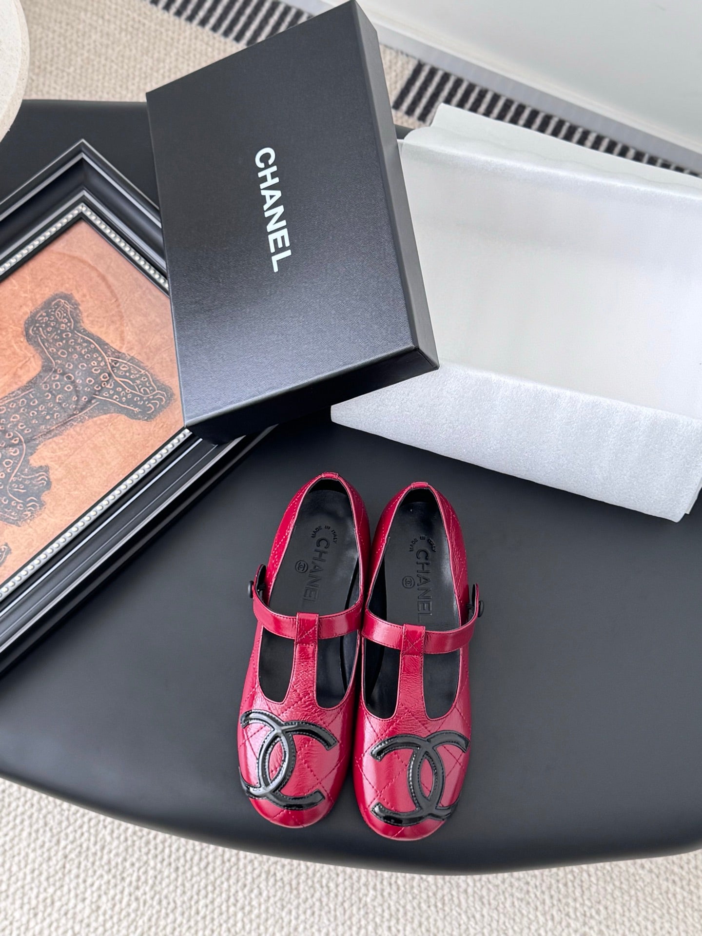 C 25 Vintage vintage series flat shoes