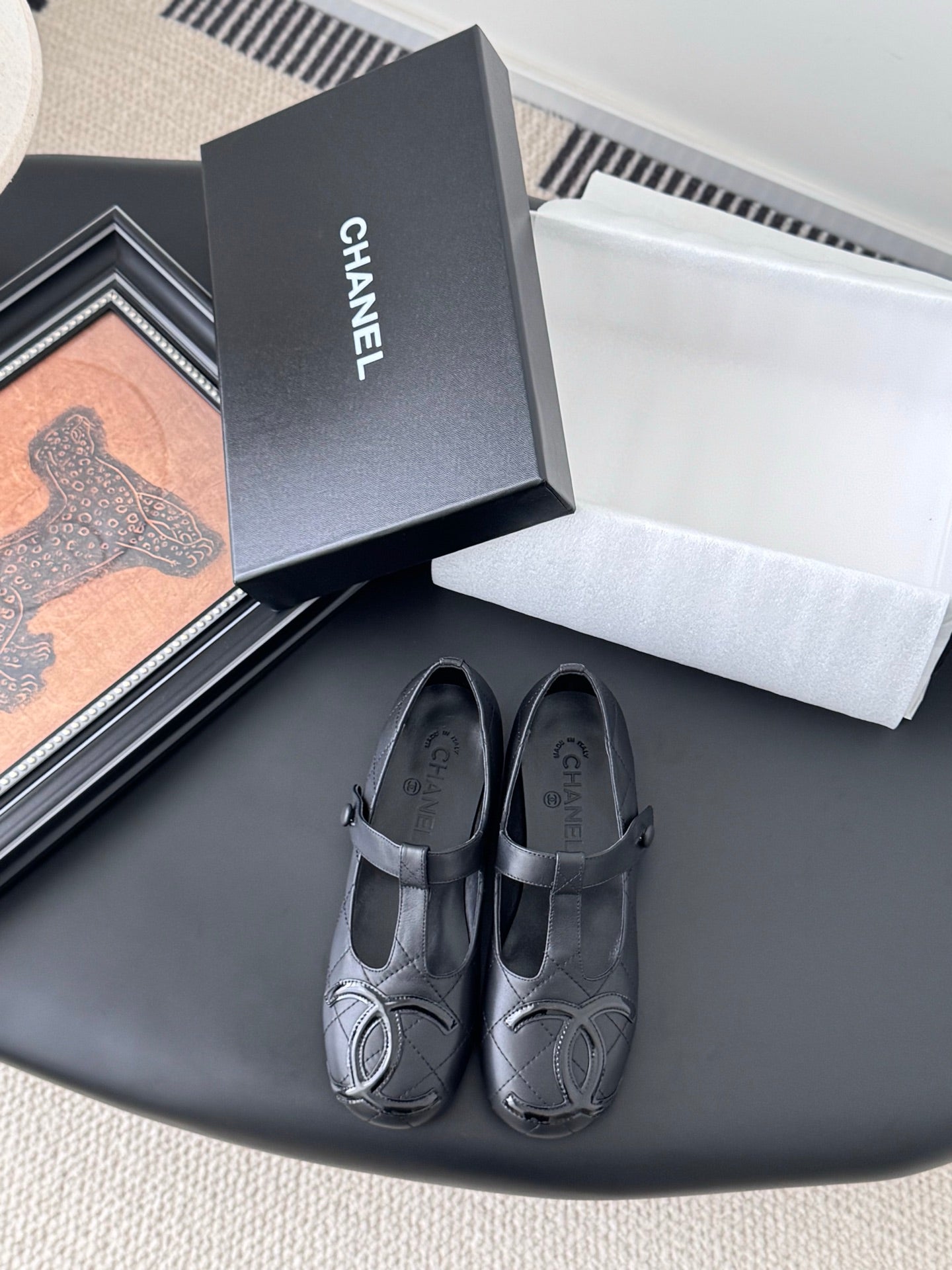 C 25 Vintage vintage series flat shoes