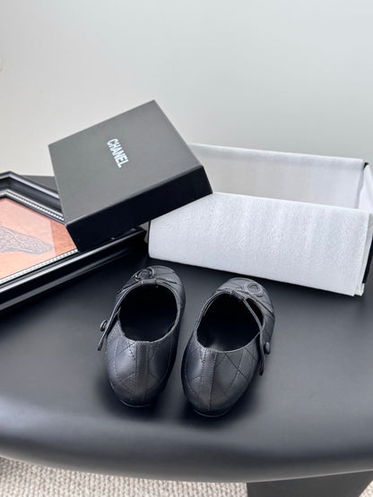 C 25 Vintage vintage series flat shoes